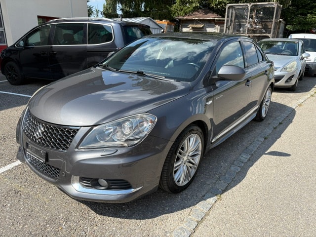 SUZUKI Kizashi 2.4 Sergio Cellano 4WD CVT