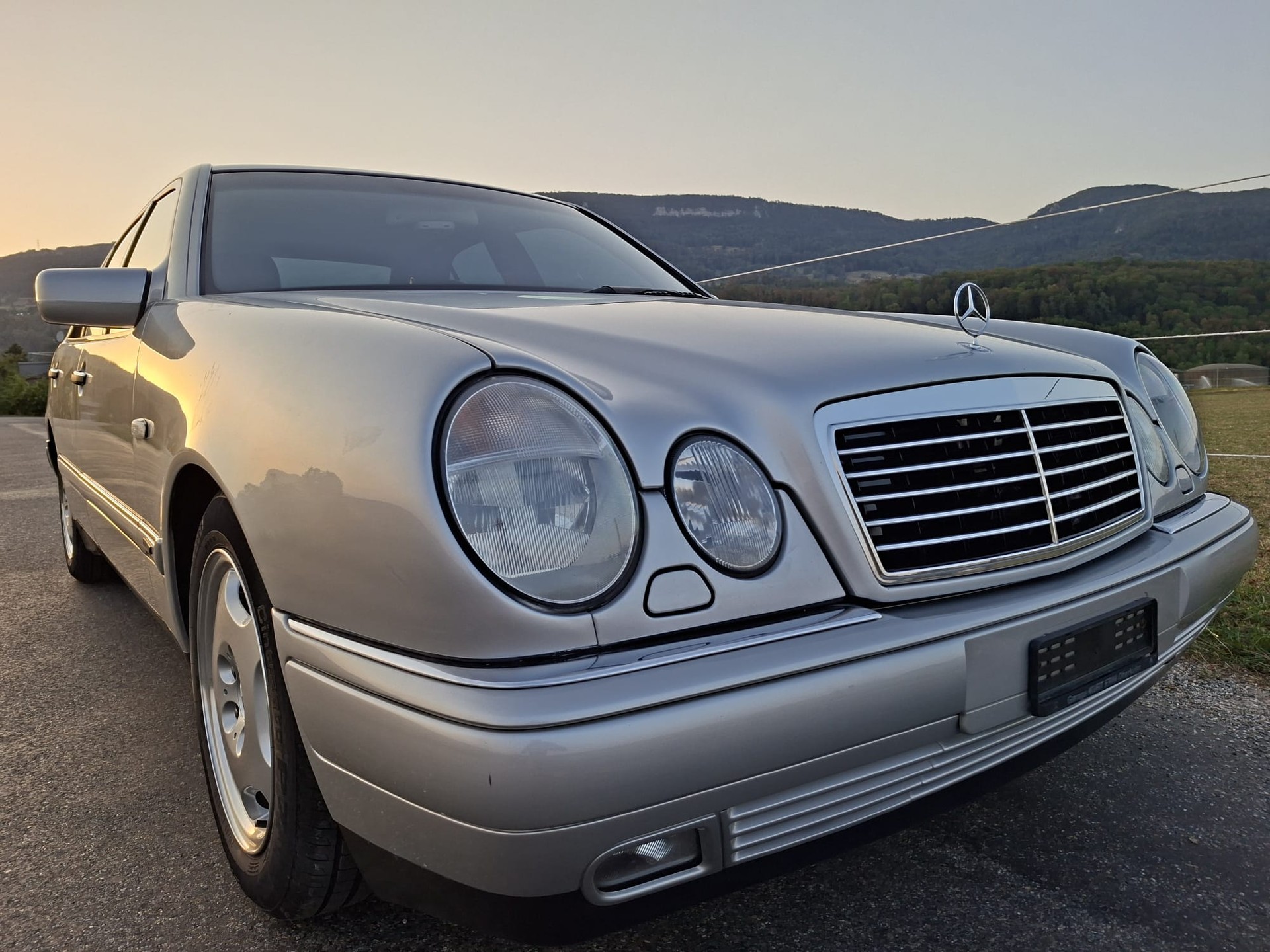 MERCEDES-BENZ E 320 Avantgarde Automatic