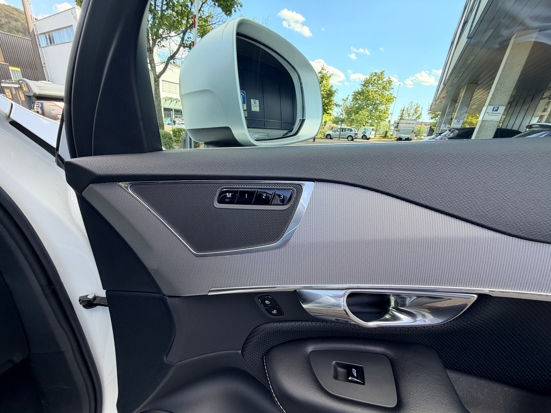VOLVO XC90 D5 AWD R-Design Geartronic-image-11