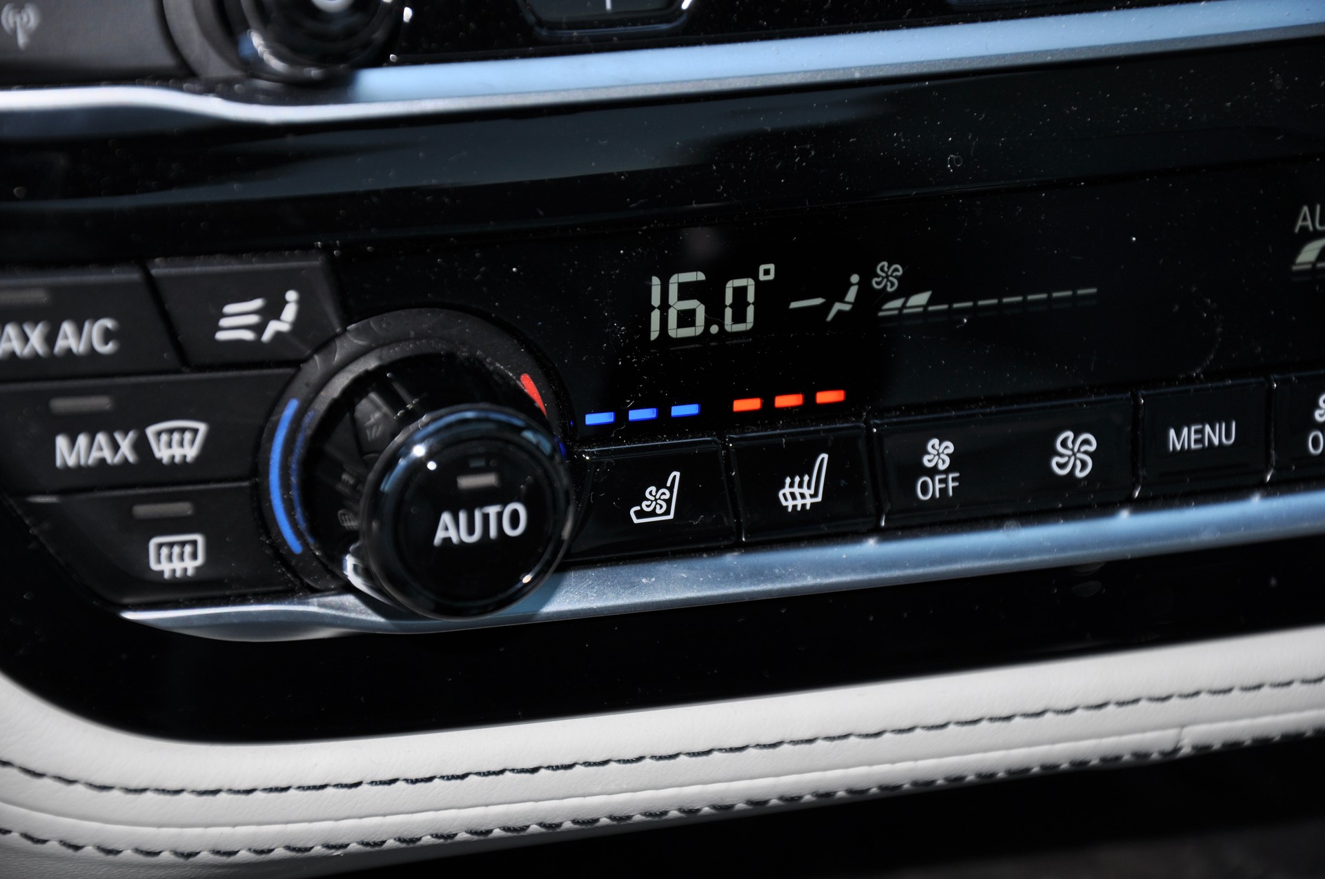 BMW 540d xDrive 48V M Sport Steptronic-image-18