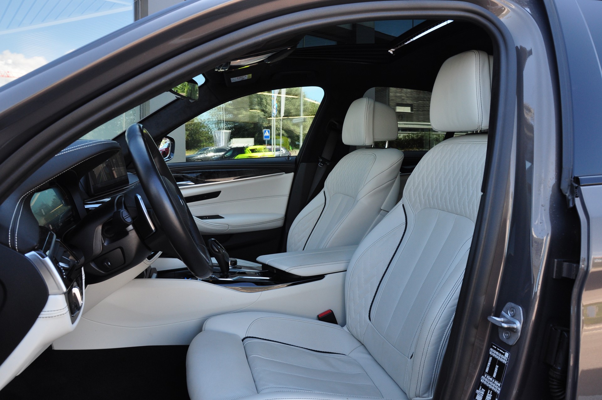 BMW 540d xDrive 48V M Sport Steptronic-image-20