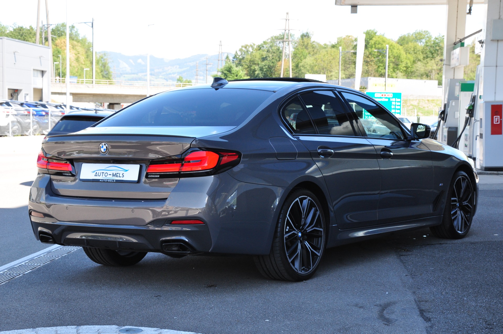 BMW 540d xDrive 48V M Sport Steptronic-image-7