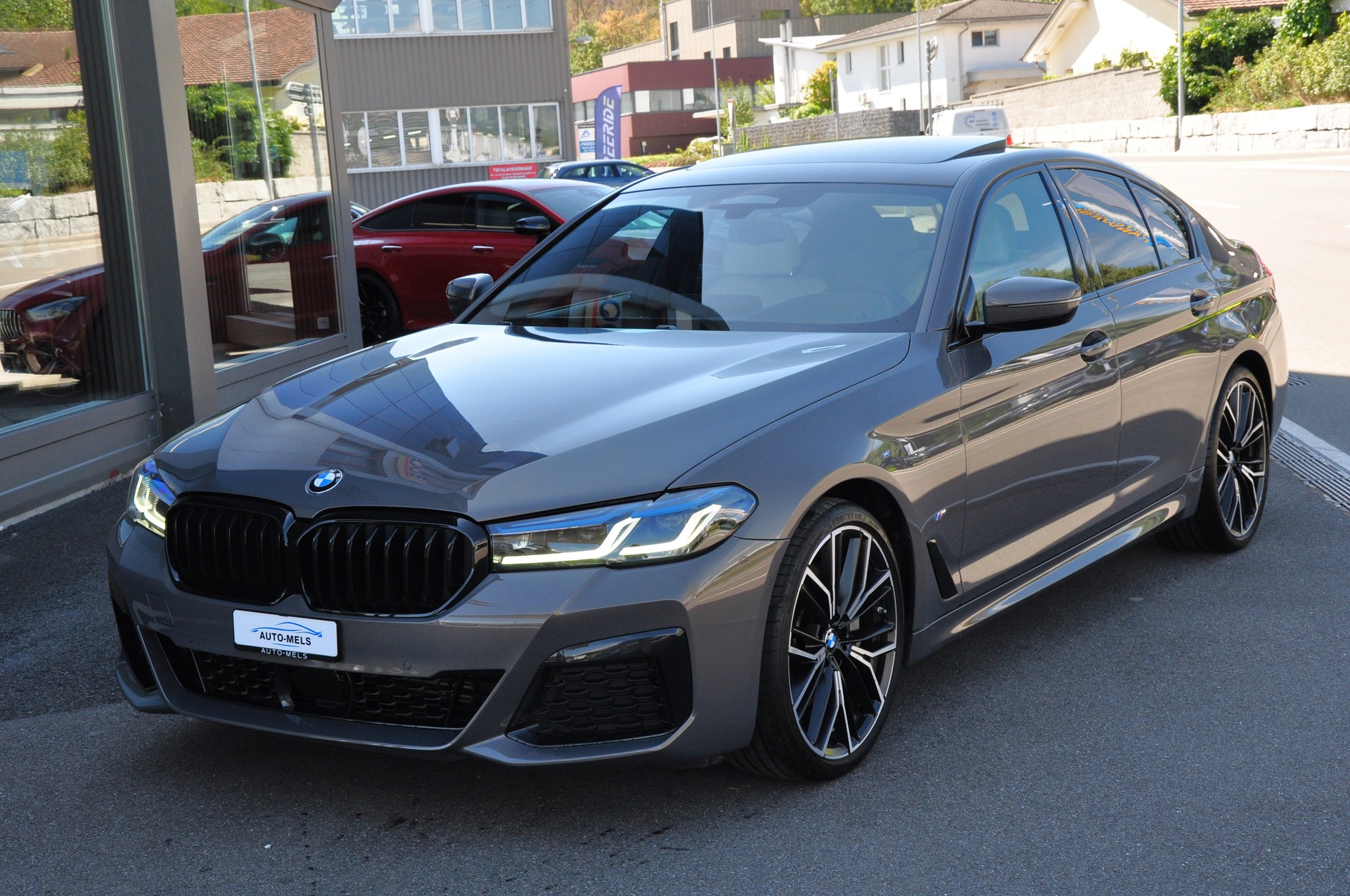 BMW 540d xDrive 48V M Sport Steptronic-image-9