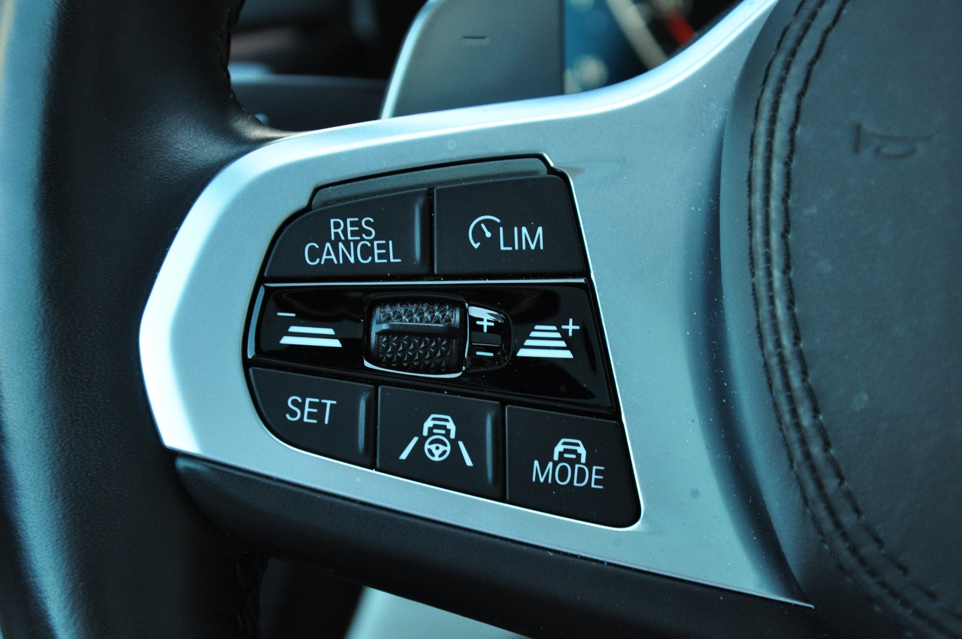BMW 540d xDrive 48V M Sport Steptronic-image-17