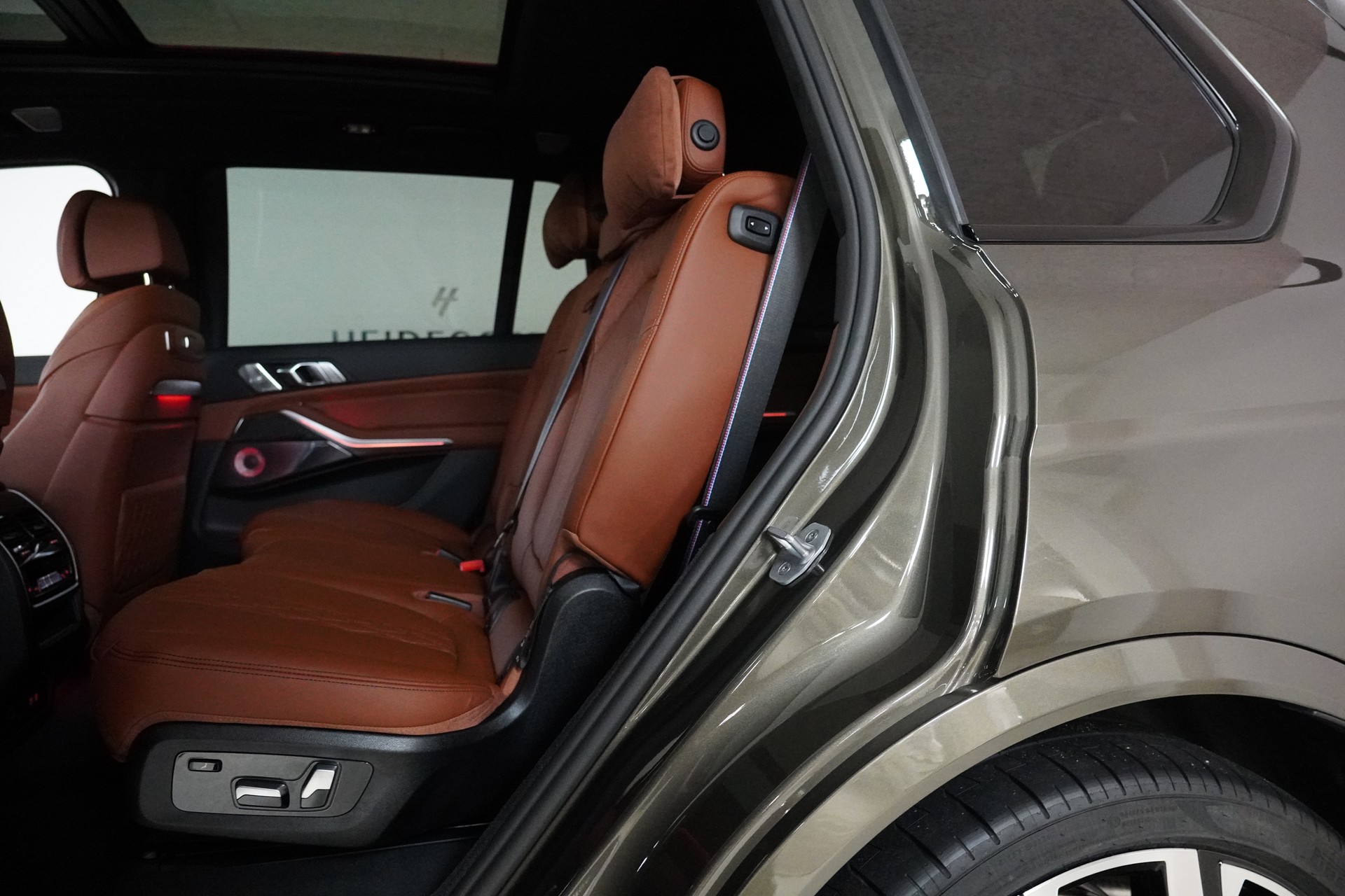 BMW X7 xDrive 48V M60i Steptronic M Sport Pro-image-12