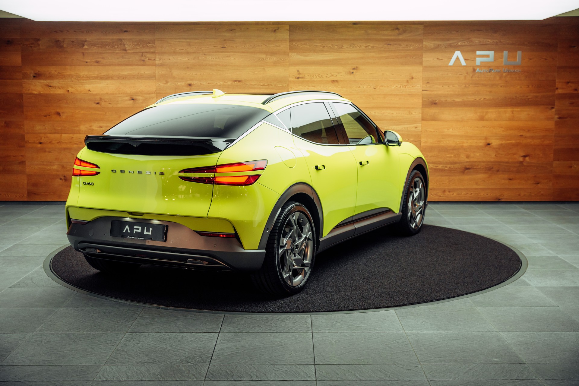GENESIS GV60 77.4 kWh Sport Plus AWD Sao Paulo Lime-showroom-element-1