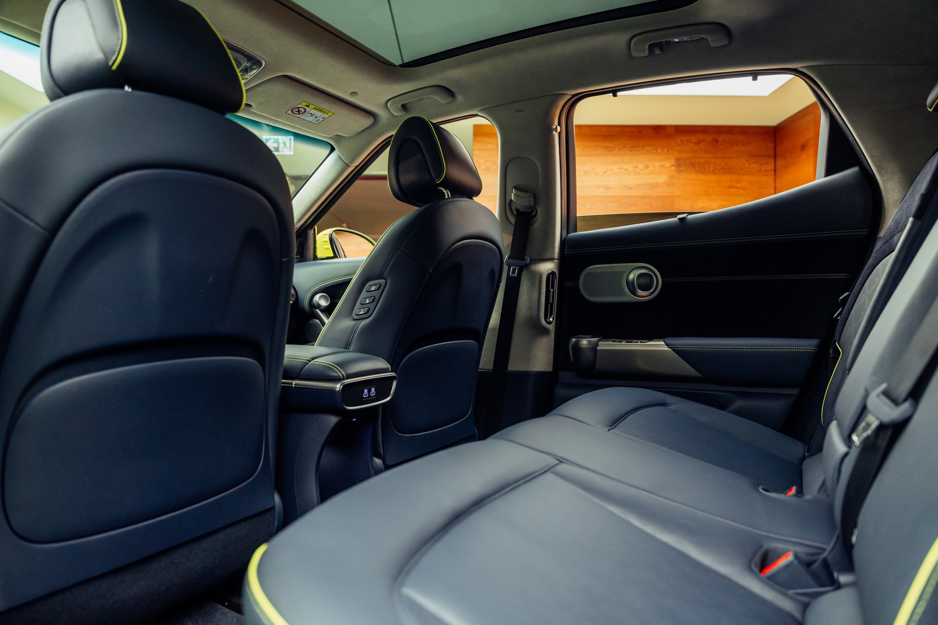 GENESIS GV60 77.4 kWh Sport Plus AWD Sao Paulo Lime-image-7