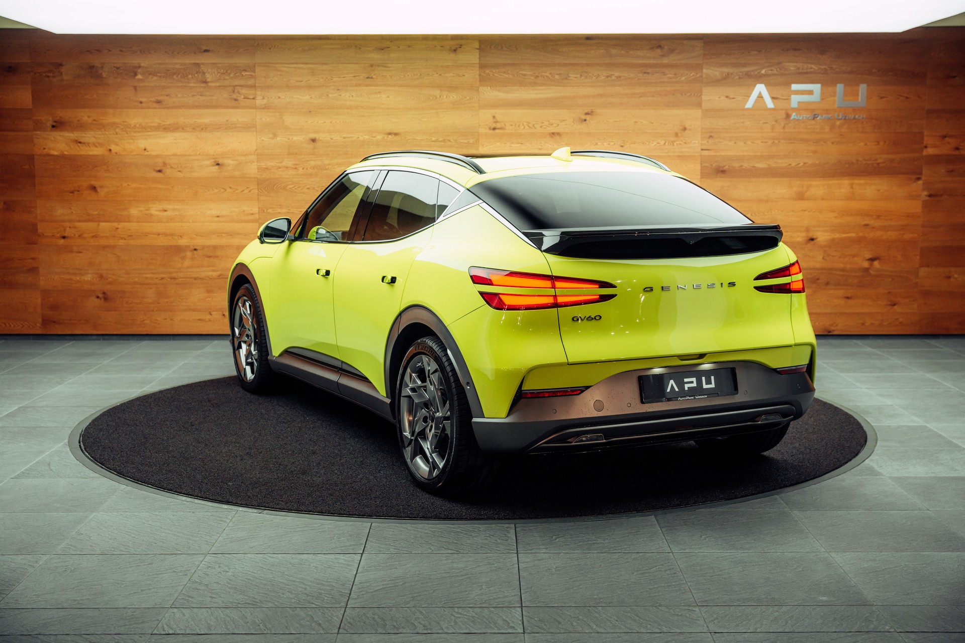 GENESIS GV60 77.4 kWh Sport Plus AWD Sao Paulo Lime-showroom-element-2