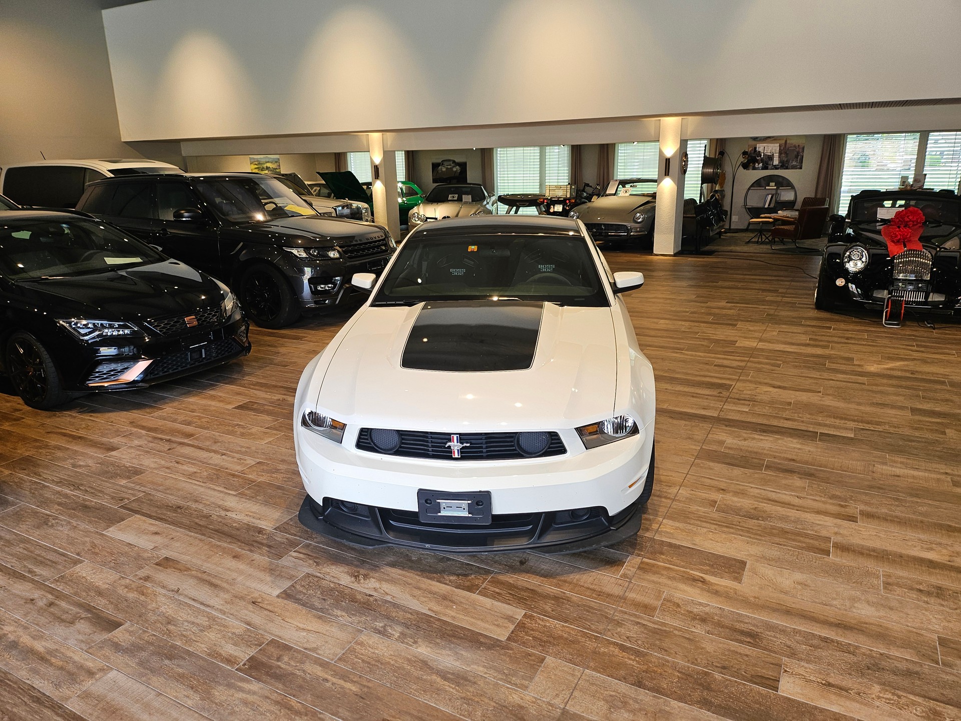 FORD 🔥Boss 302🔥 Recaro🔥Seitenauspuff🔥-showroom-element-3