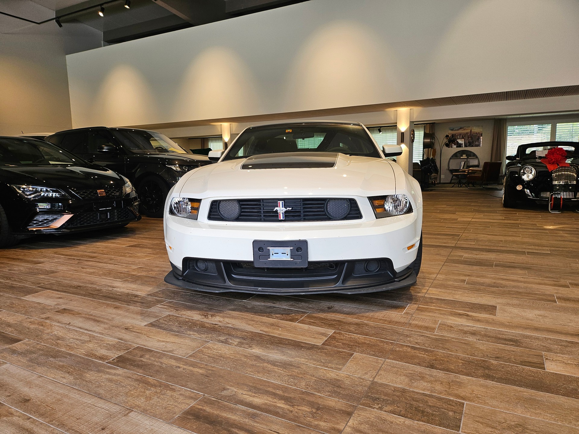 FORD 🔥Boss 302🔥 Recaro🔥Seitenauspuff🔥-showroom-element-2