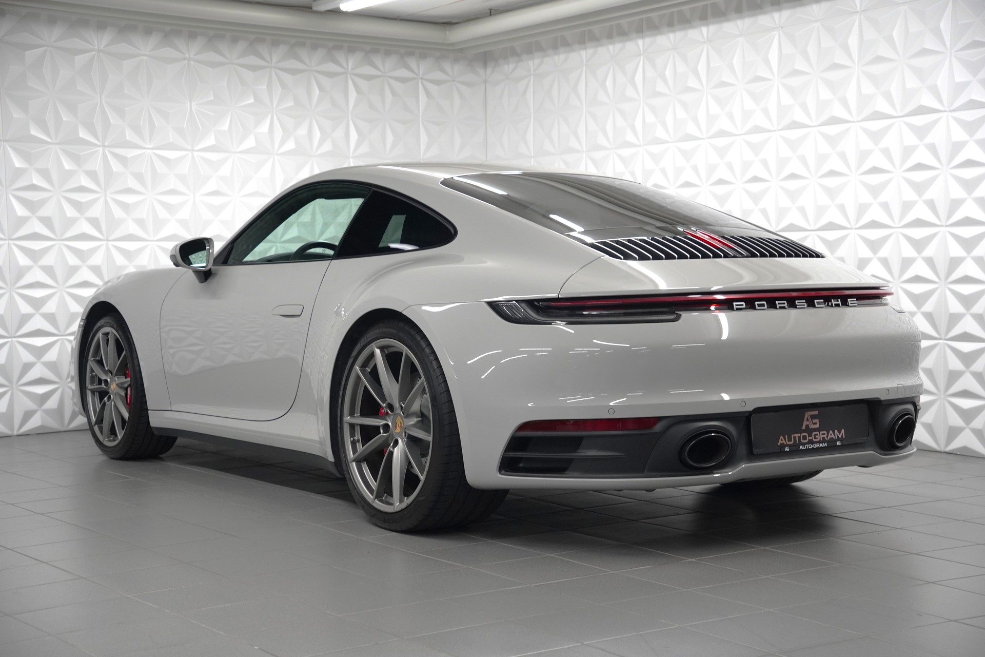 PORSCHE 911 Carrera 4S PDK-showroom-element-2