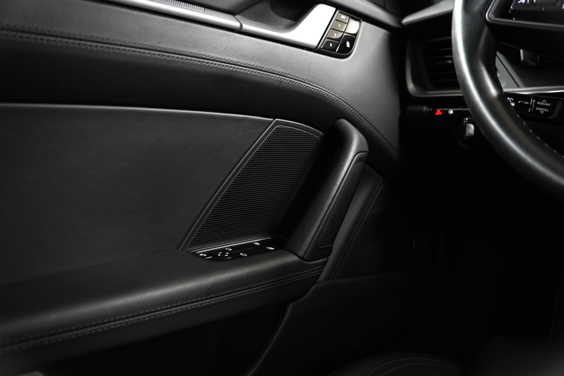 PORSCHE 911 Carrera 4S PDK-image-21