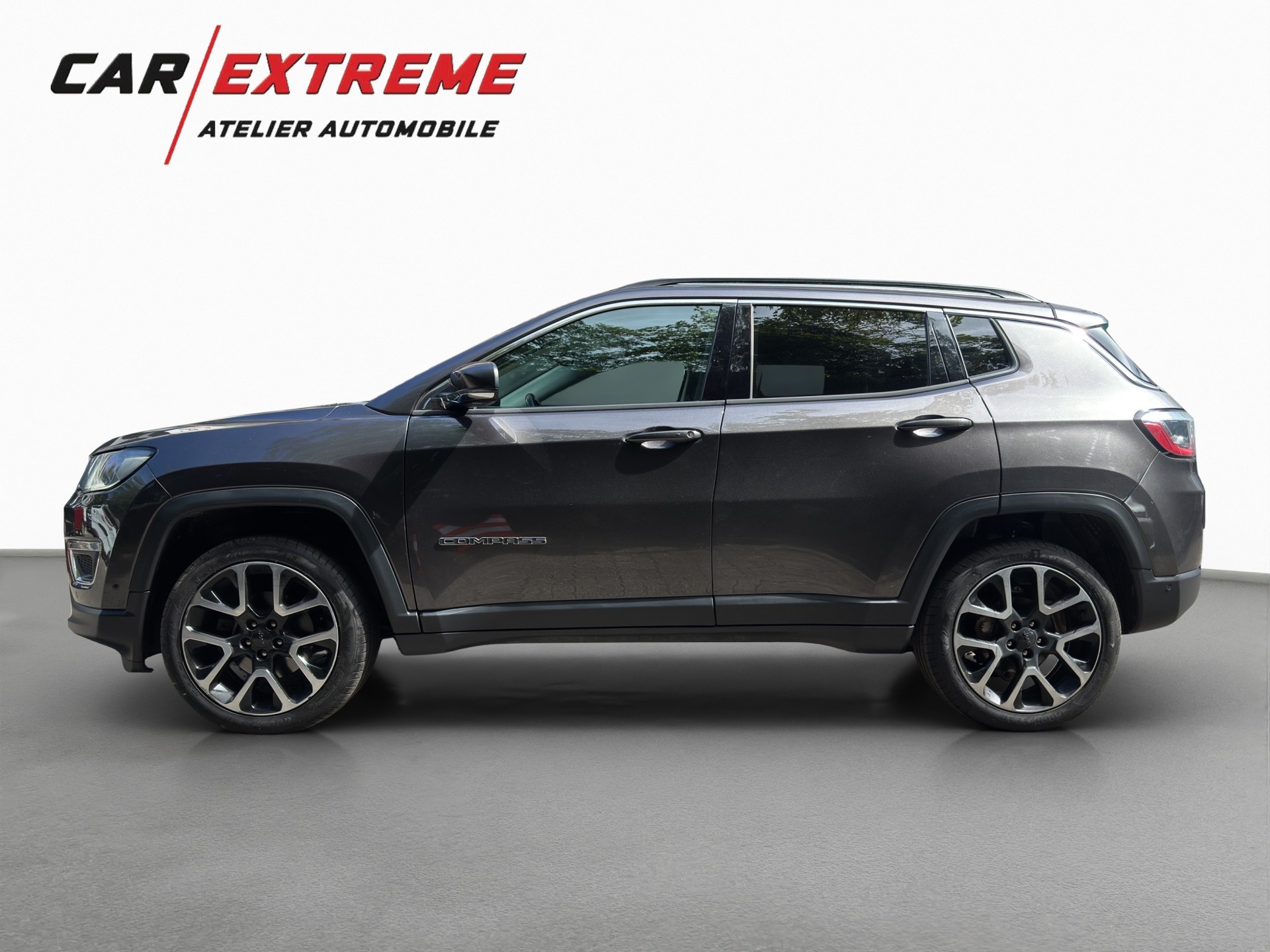 JEEP Compass 1.4 Turbo Limited AWD 9ATX-showroom-element-2