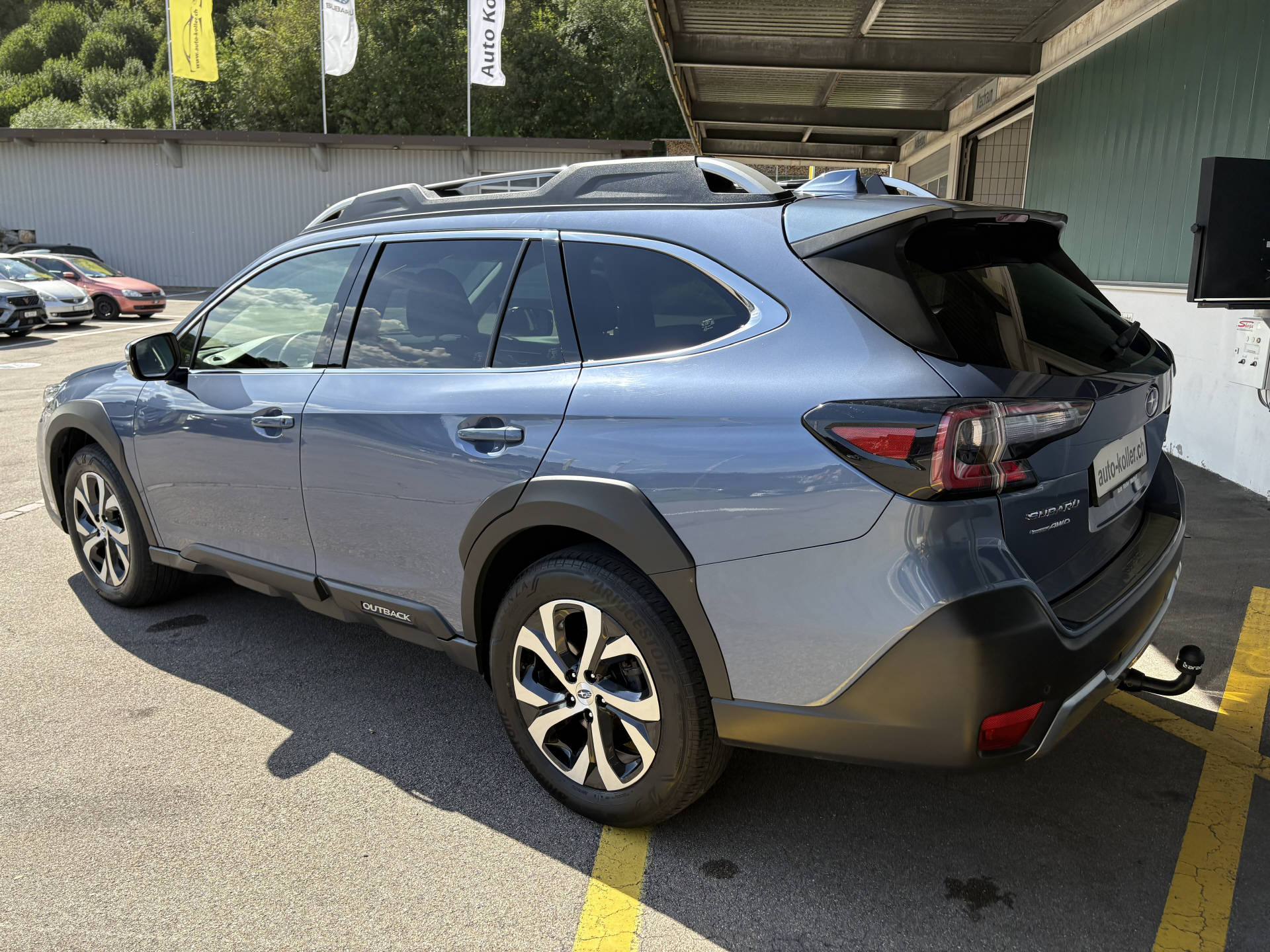 SUBARU Outback 2.5i Luxury-image-1