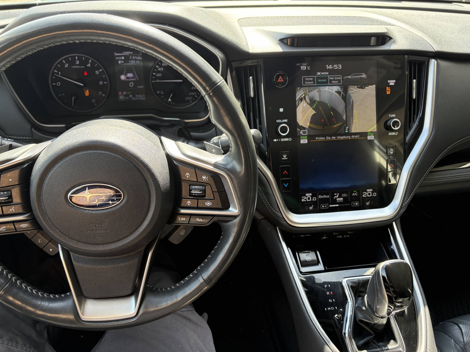SUBARU Outback 2.5i Luxury-image-8