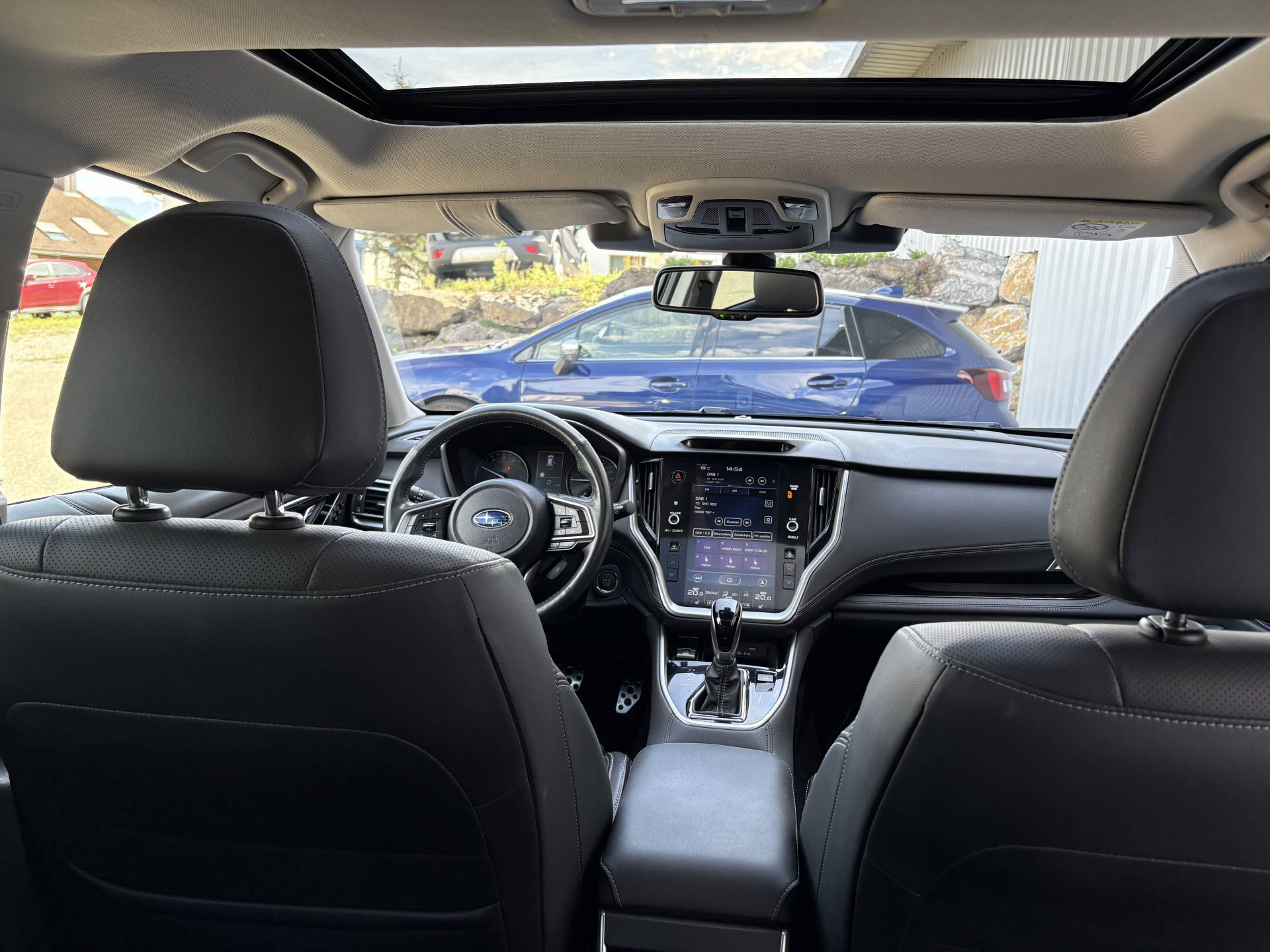 SUBARU Outback 2.5i Luxury-image-7