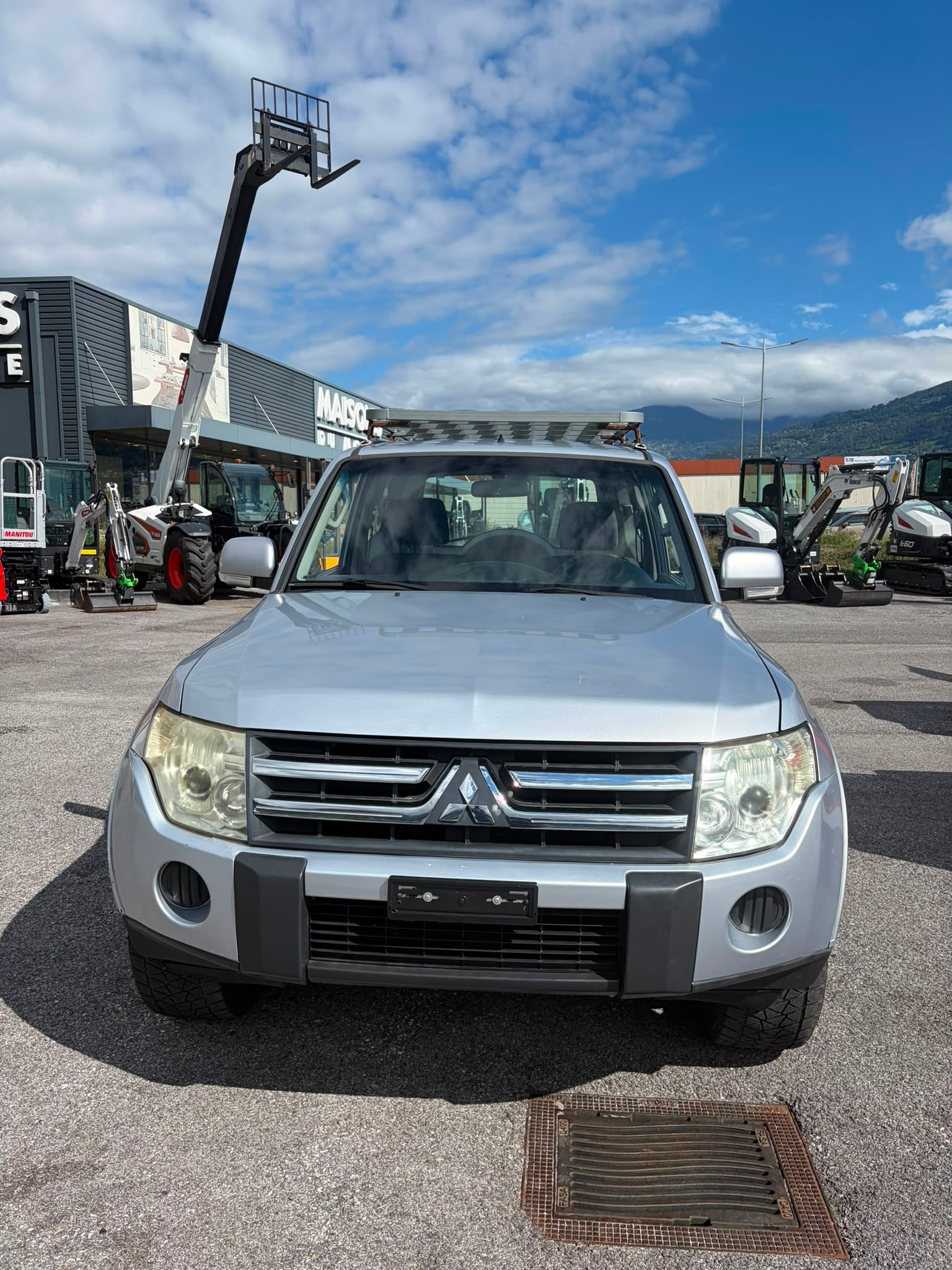 MITSUBISHI Pajero 3.2 DI-D Invite-showroom-element-3