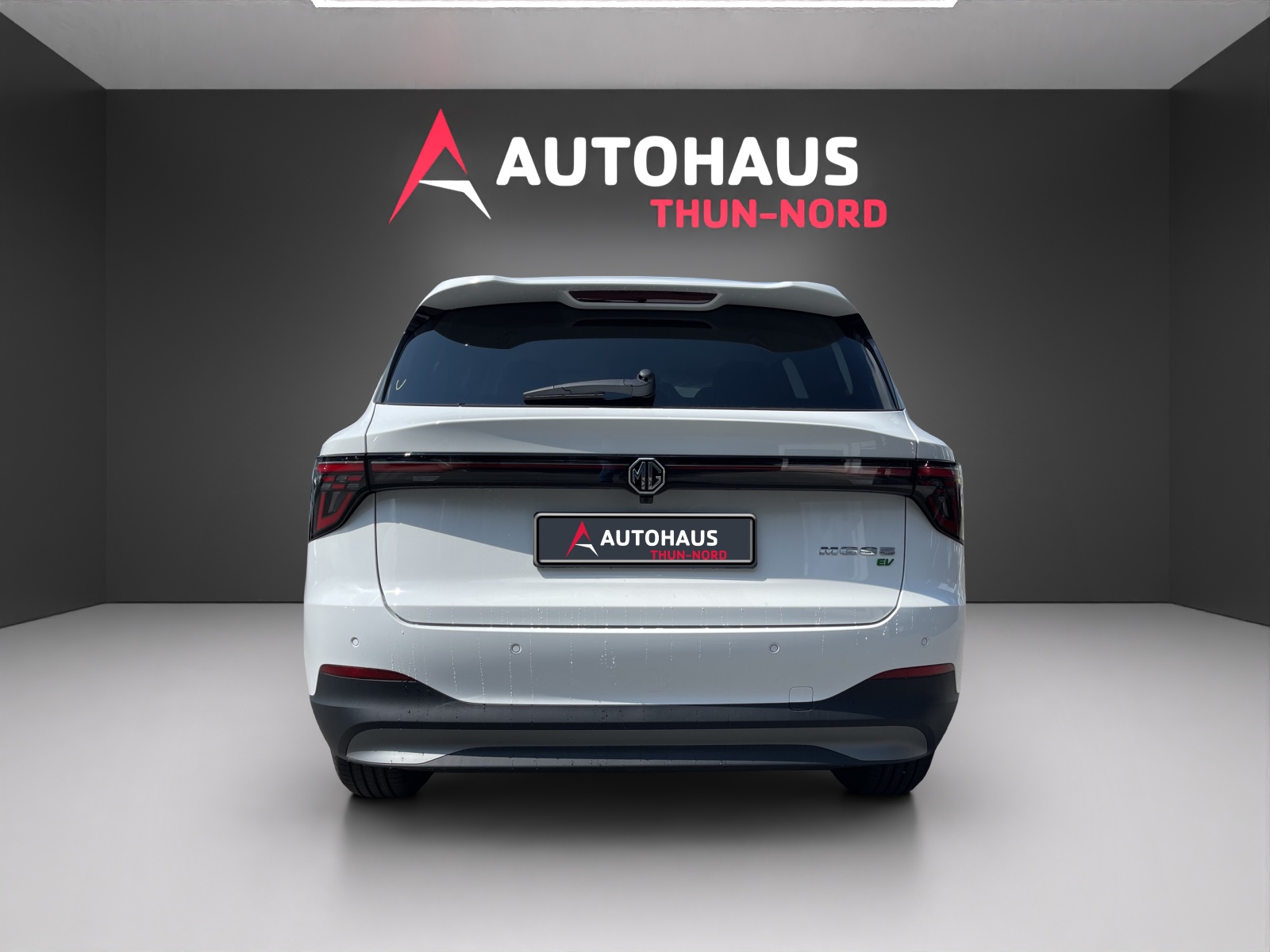 MG S5 Luxury-showroom-element-3