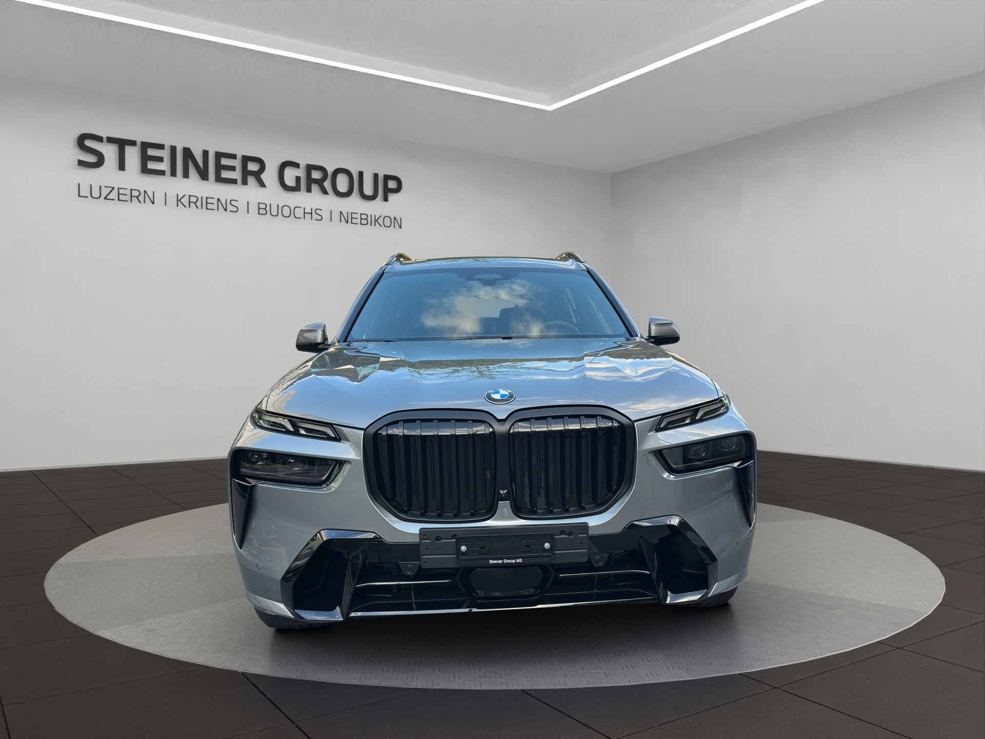 BMW X7 xDrive 48V 40d M Sport Pro Steptronic-showroom-element-1