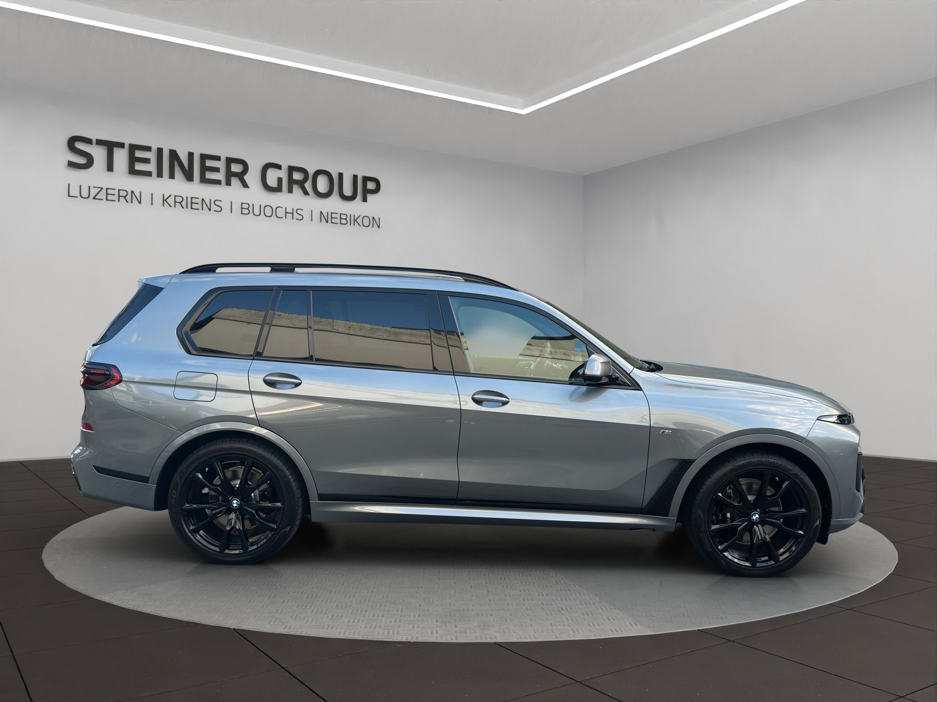 BMW X7 xDrive 48V 40d M Sport Pro Steptronic-showroom-element-3