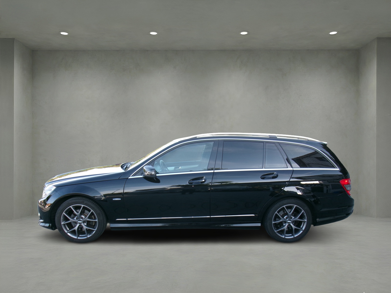 MERCEDES-BENZ C 180 Kompressor BlueEfficiency White Star-showroom-element-2