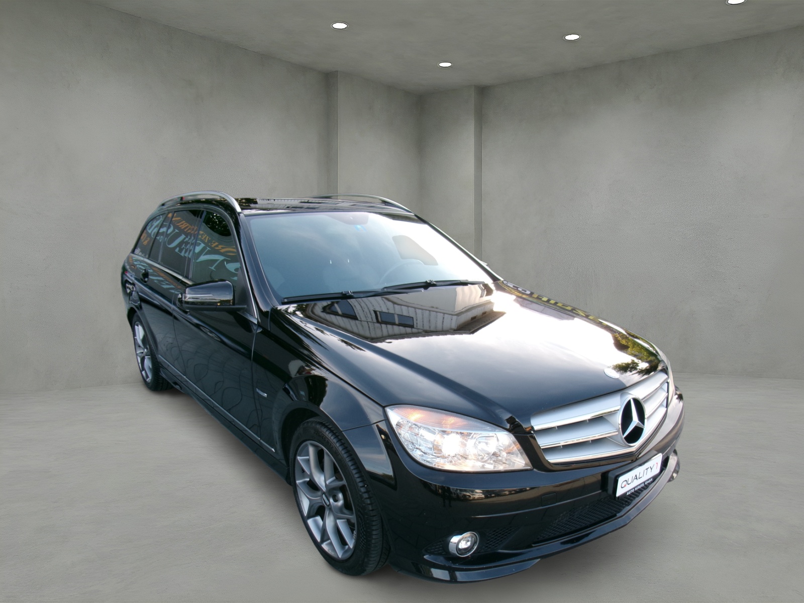 MERCEDES-BENZ C 180 Kompressor BlueEfficiency White Star-showroom-element-1