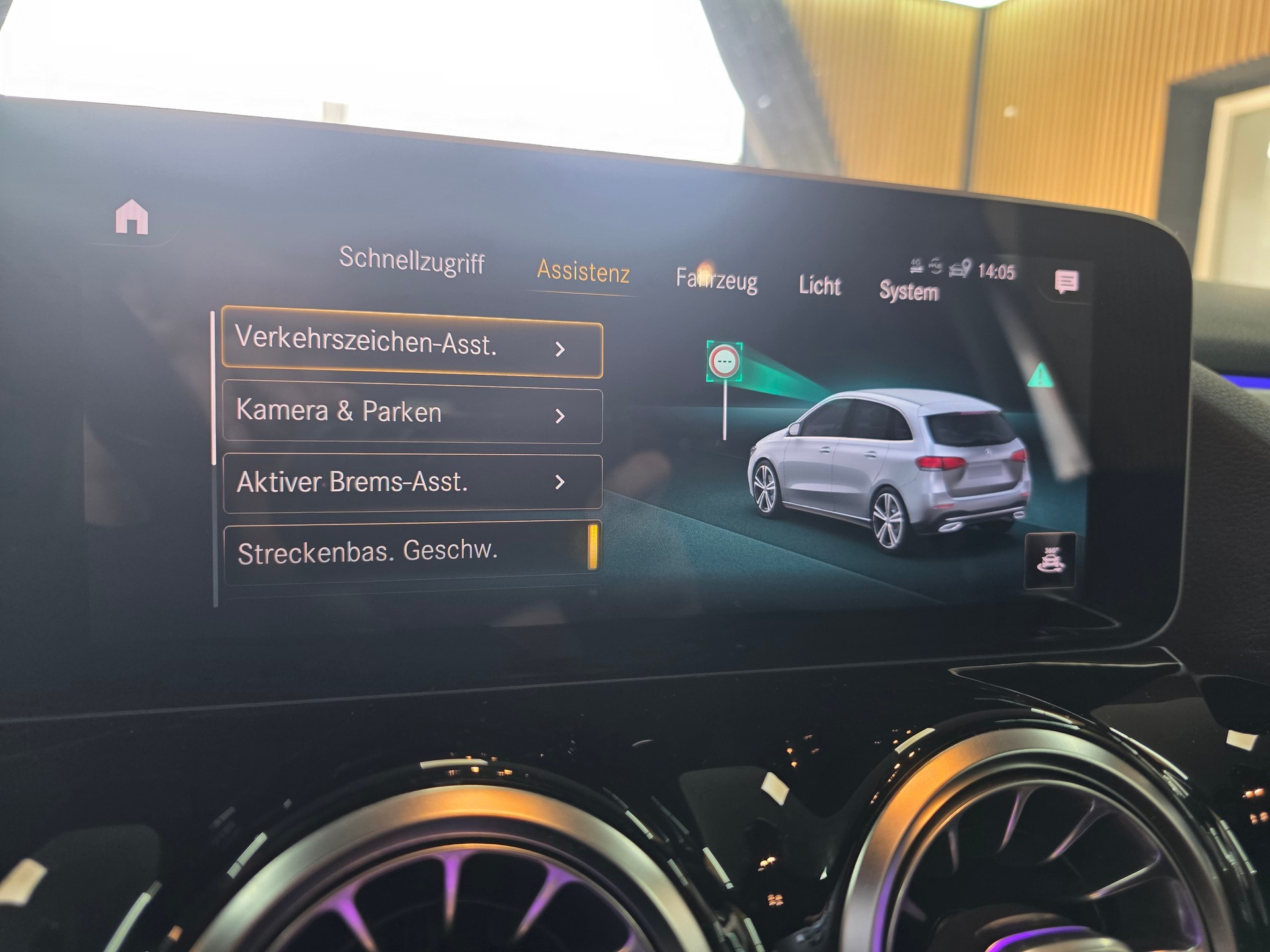 MERCEDES-BENZ B 200 d AMG Line 8G-DCT-image-15