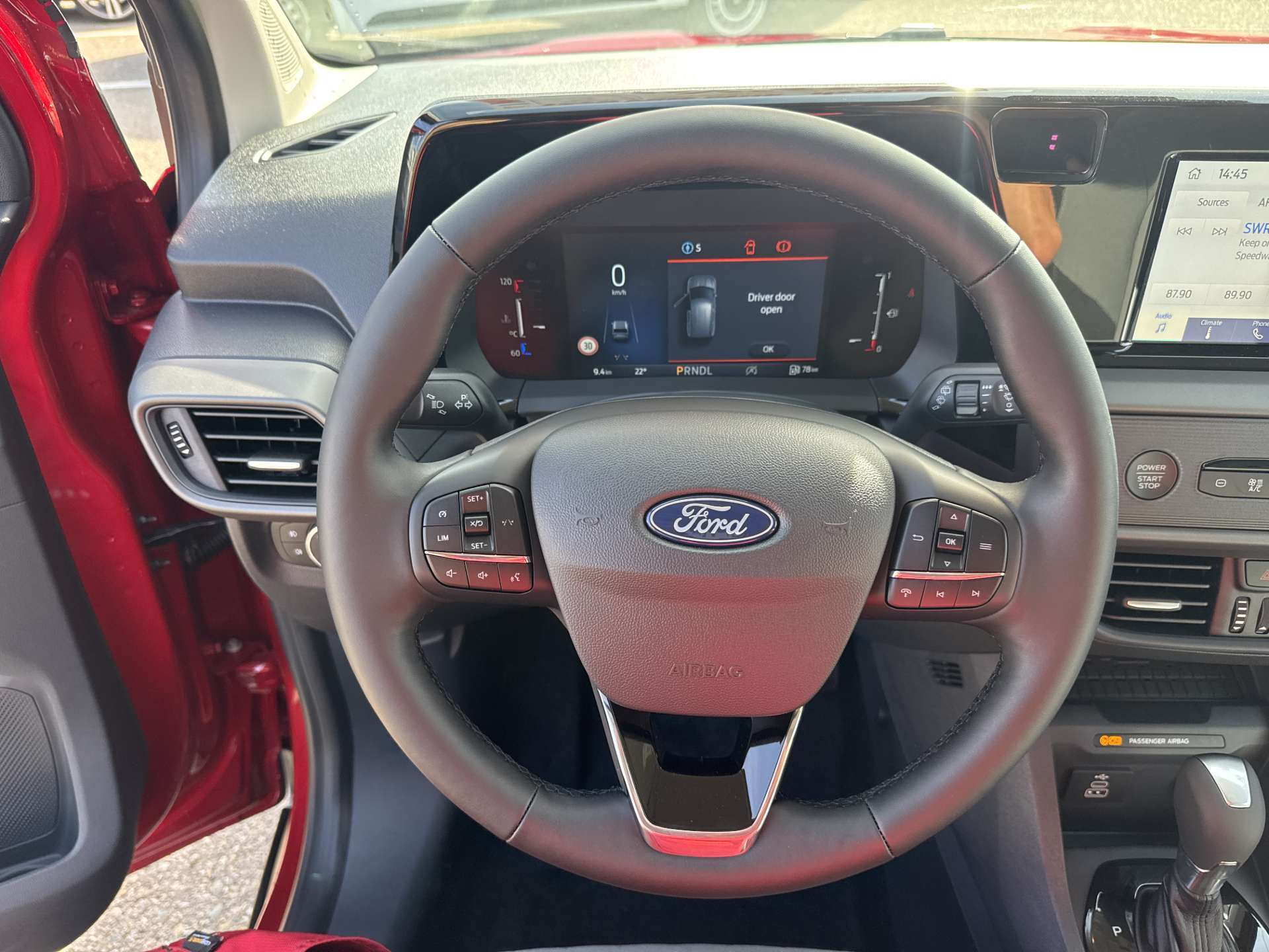 FORD Tourneo Courier 1.0 EcoBoost Titanium Automat-image-15