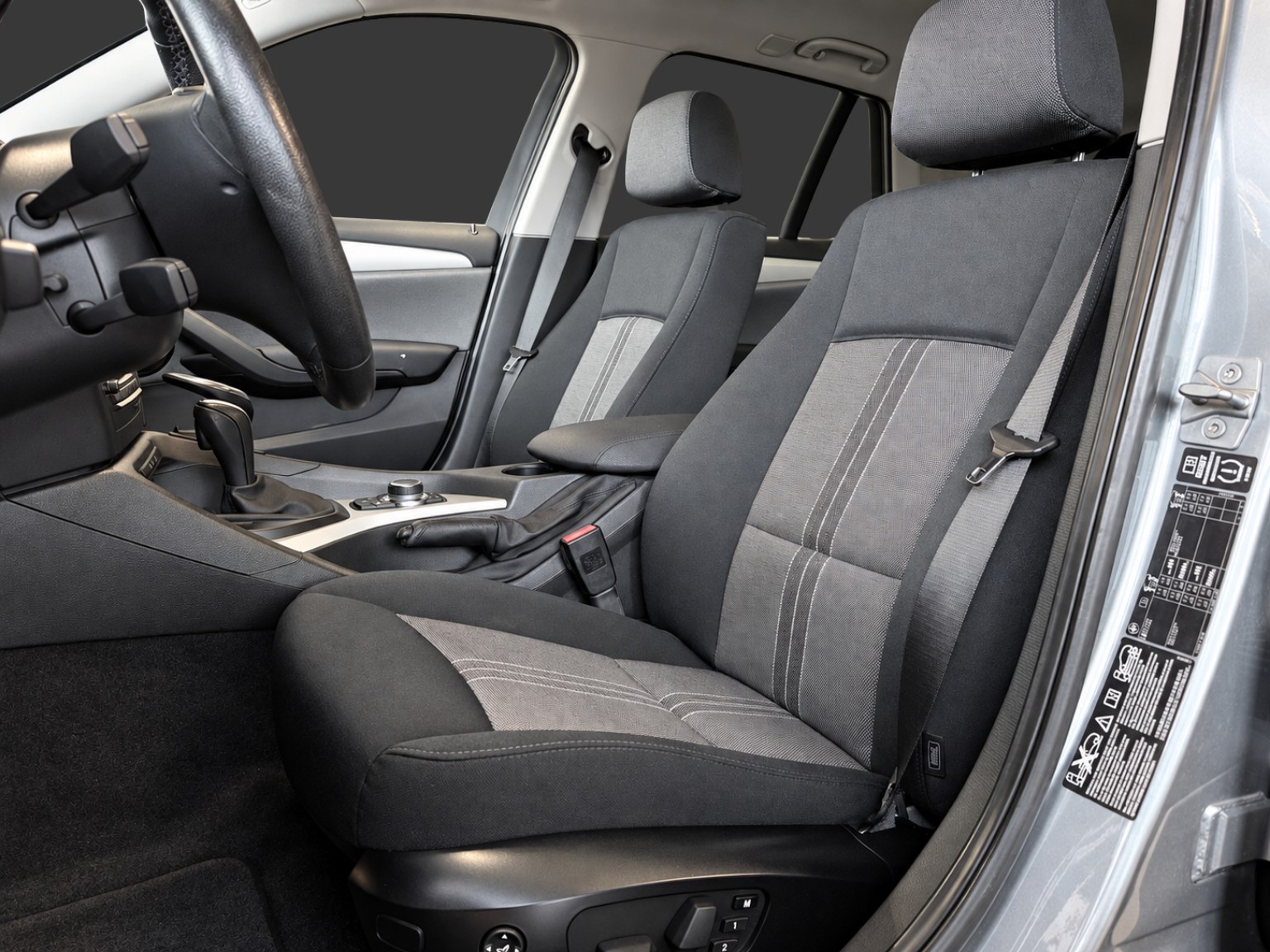 BMW X1 xDrive 23d Steptronic-image-13