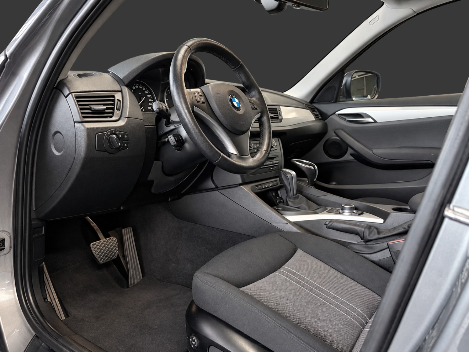 BMW X1 xDrive 23d Steptronic-image-15