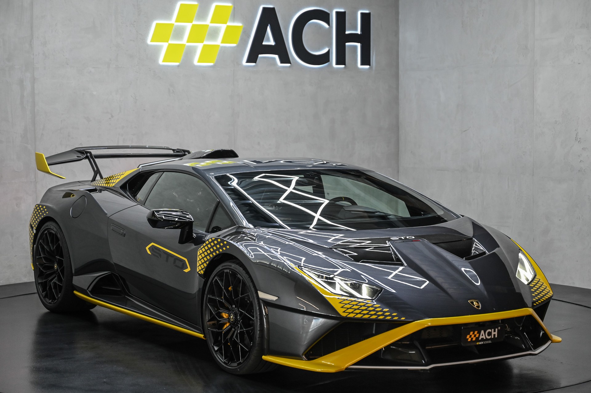 LAMBORGHINI Huracan Coupé 5.2 STO