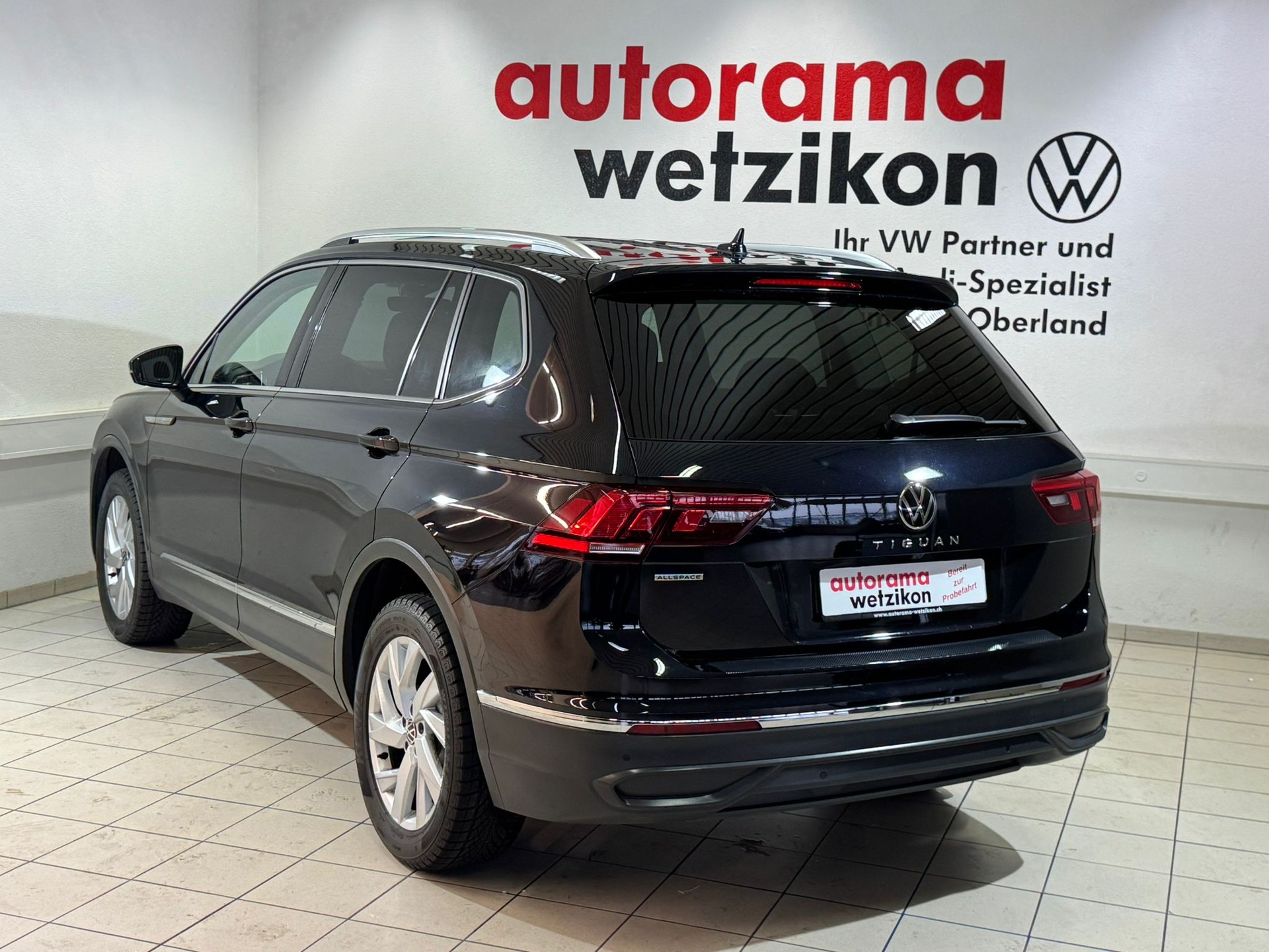 VW Tiguan Allspace 2.0 TDI SCR Life DSG-showroom-element-3