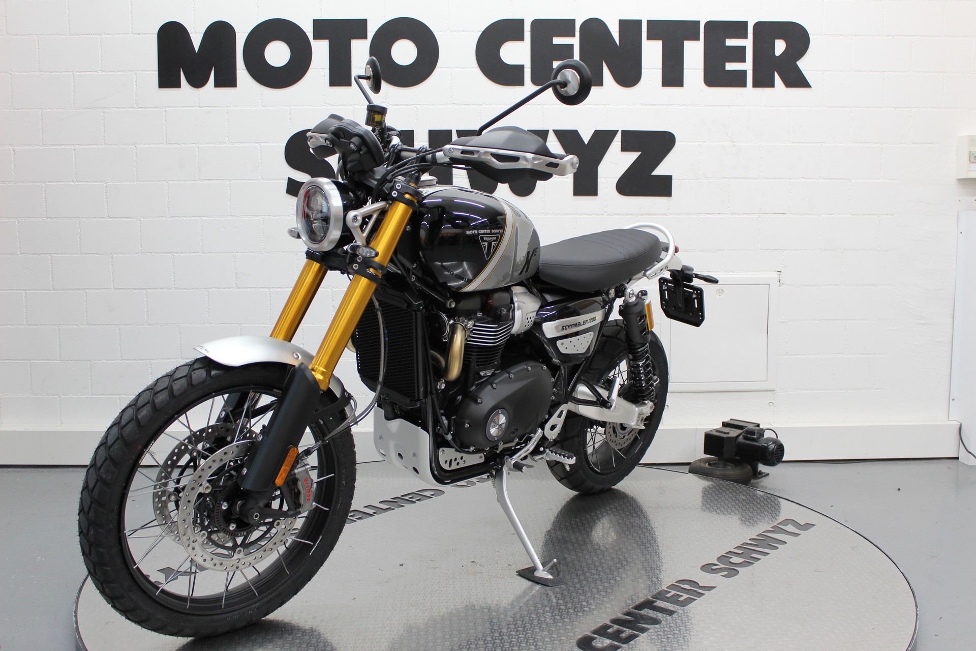 TRIUMPH Scrambler 1200 XE-image-3
