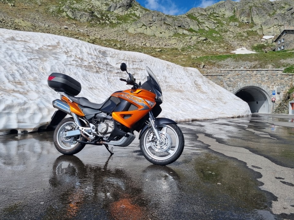 HONDA XL 1000 V Varadero ABS-image-1