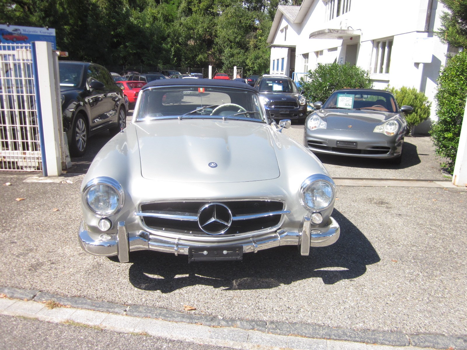 MERCEDES-BENZ 190 SL-image-1