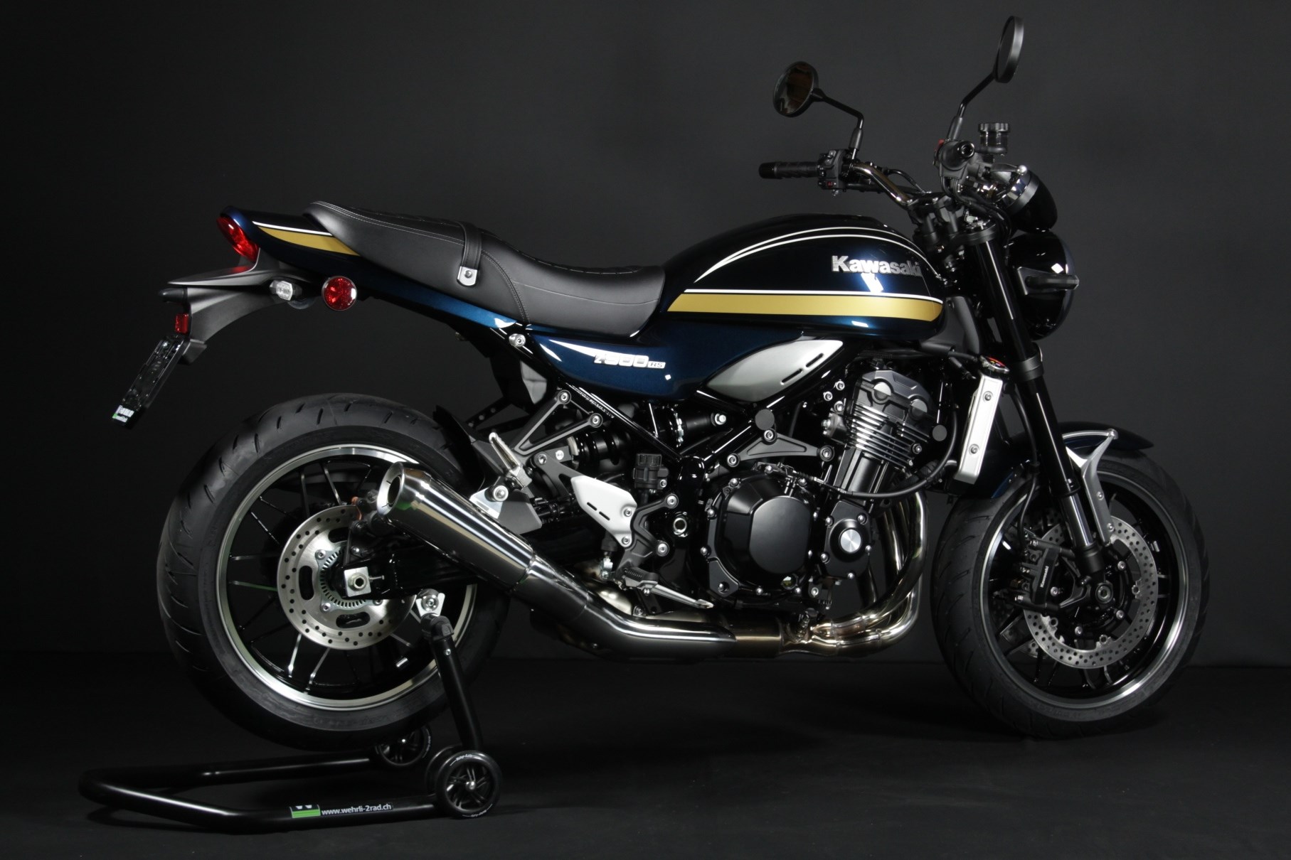 KAWASAKI Z 900 RS-image-1