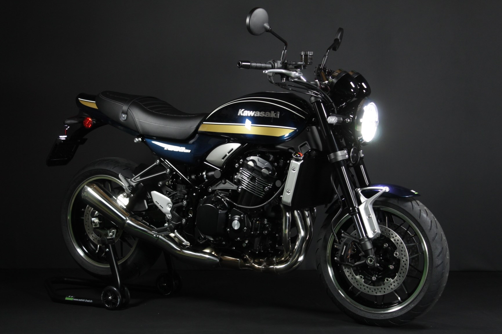 KAWASAKI Z 900 RS-image-6