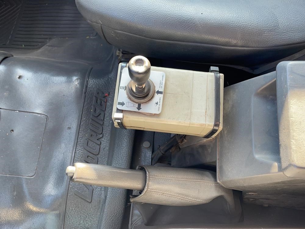 TOYOTA Land Cruiser 400 FRP-Top 4.2 D-image-6