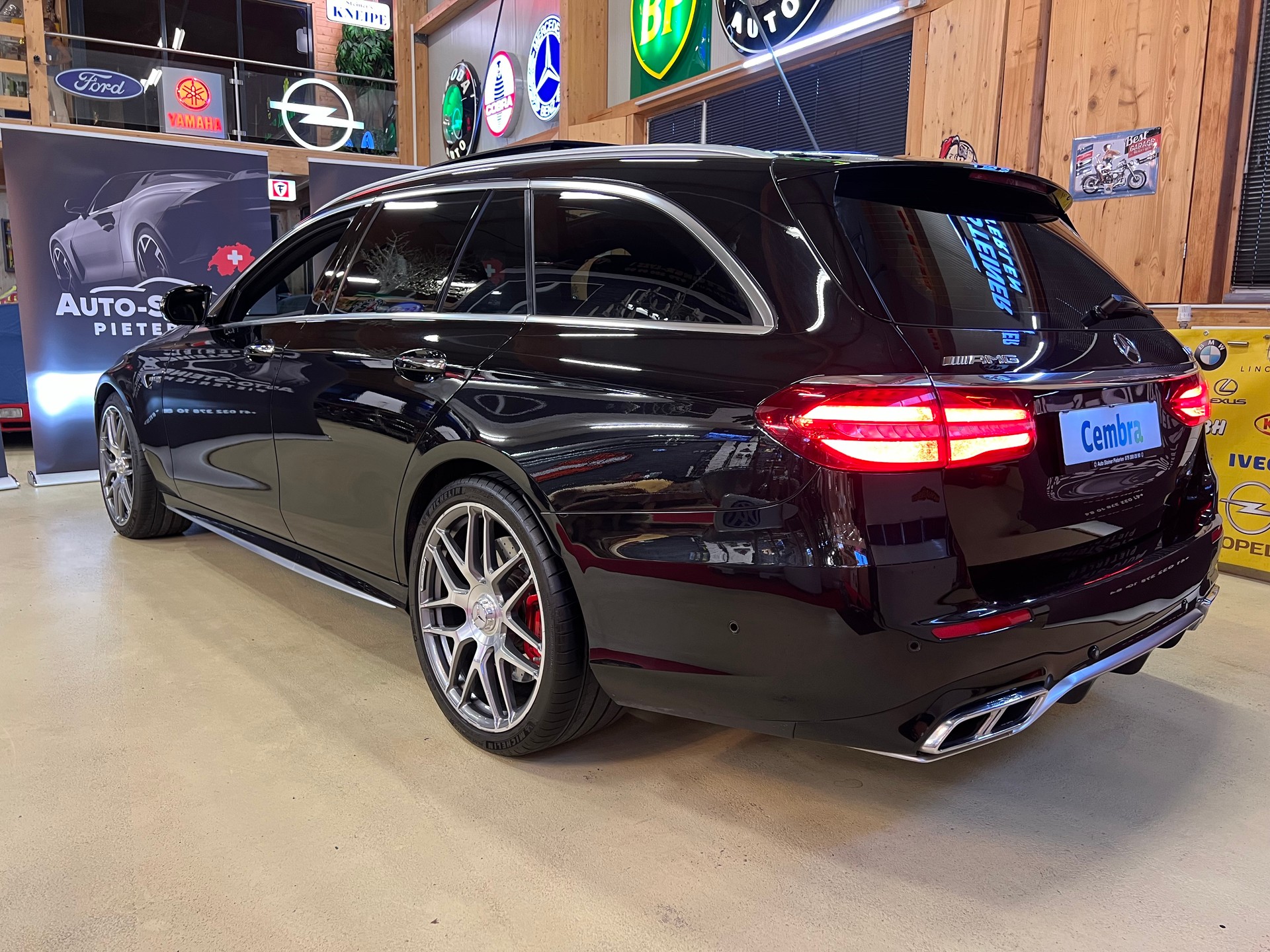 MERCEDES-BENZ AB MFK !! E 63 AMG "612 PS" S+ 4 MATIC 9G-TRONIC. CH WAGEN ABSOLUTE VOLLAUSSTATTUNG. NP 179`000.- LEASING 499.--image-7