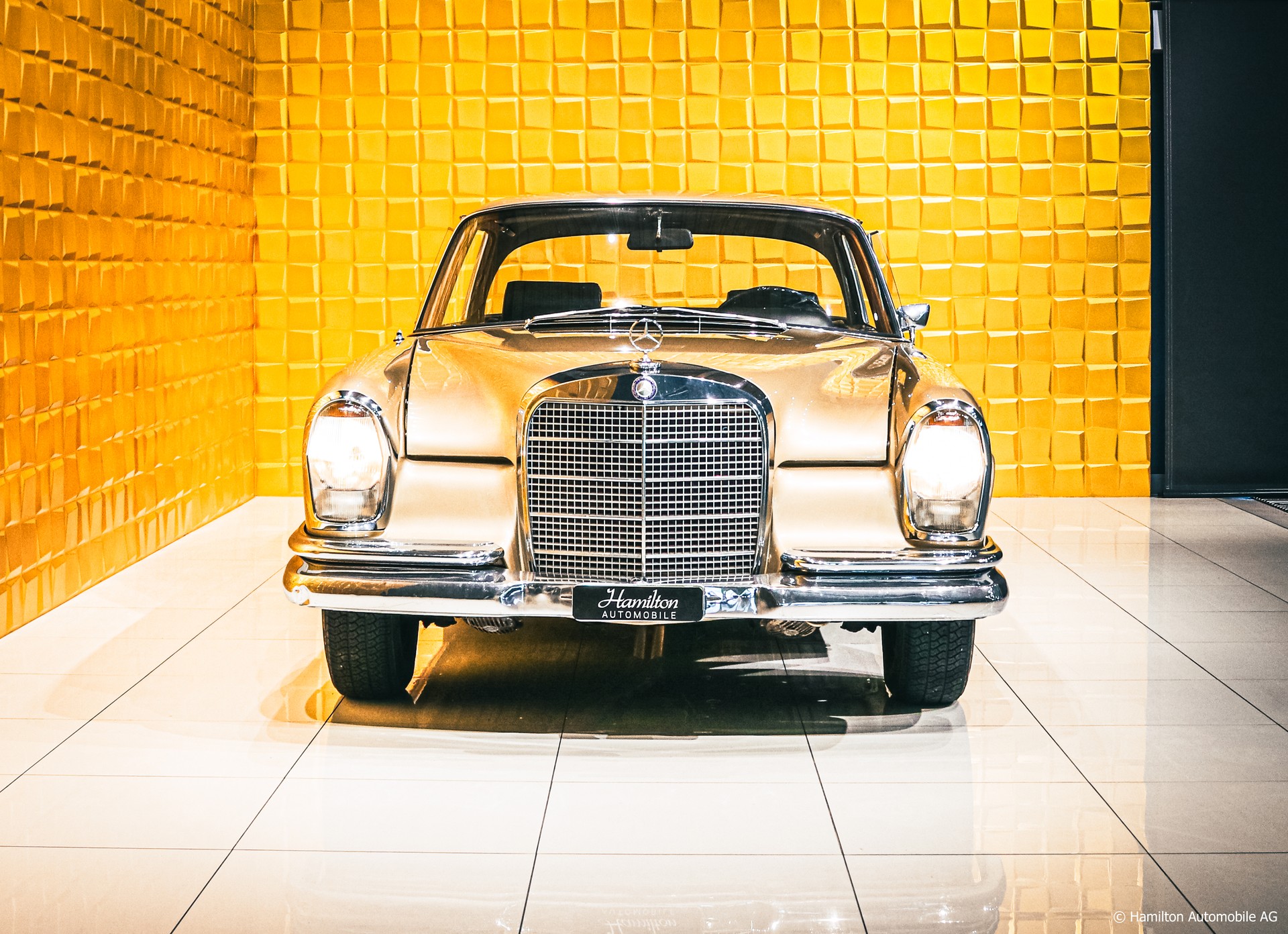 MERCEDES-BENZ 280 SE/b (VETERAN 2024)-showroom-element-2