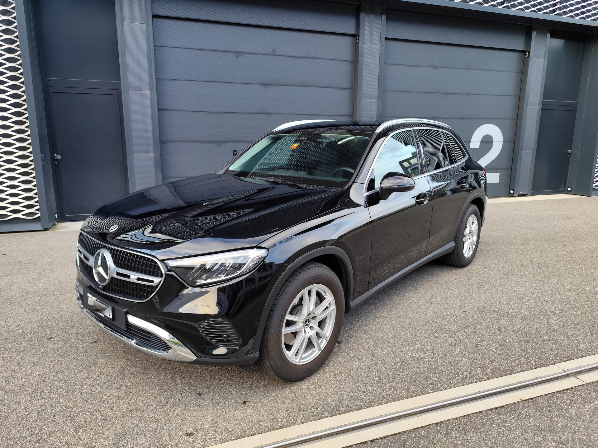 MERCEDES-BENZ GLC 200 4Matic 9G-Tronic-image-2