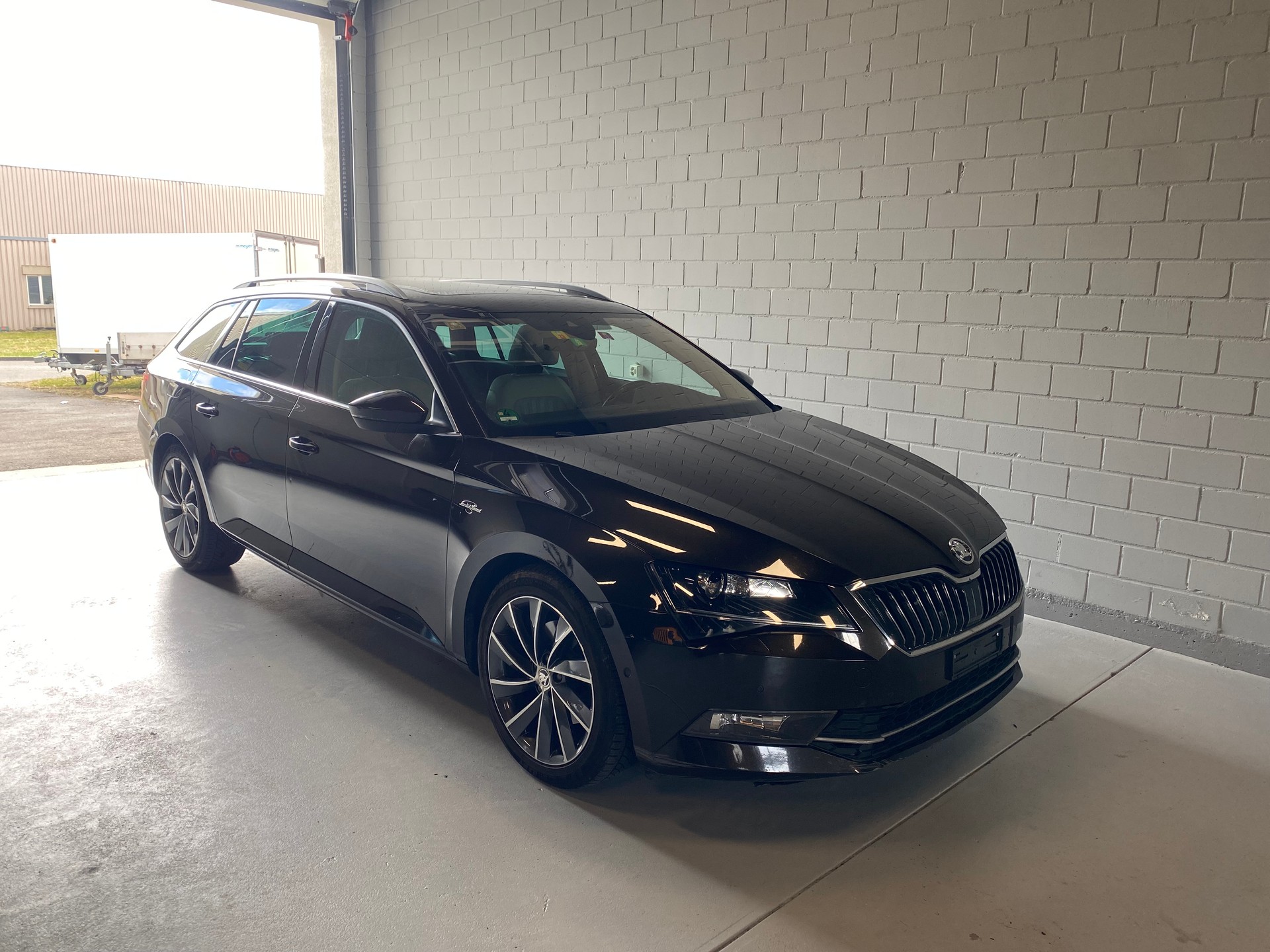 SKODA Superb Combi 2.0 TDi L&K 4x4 DSG