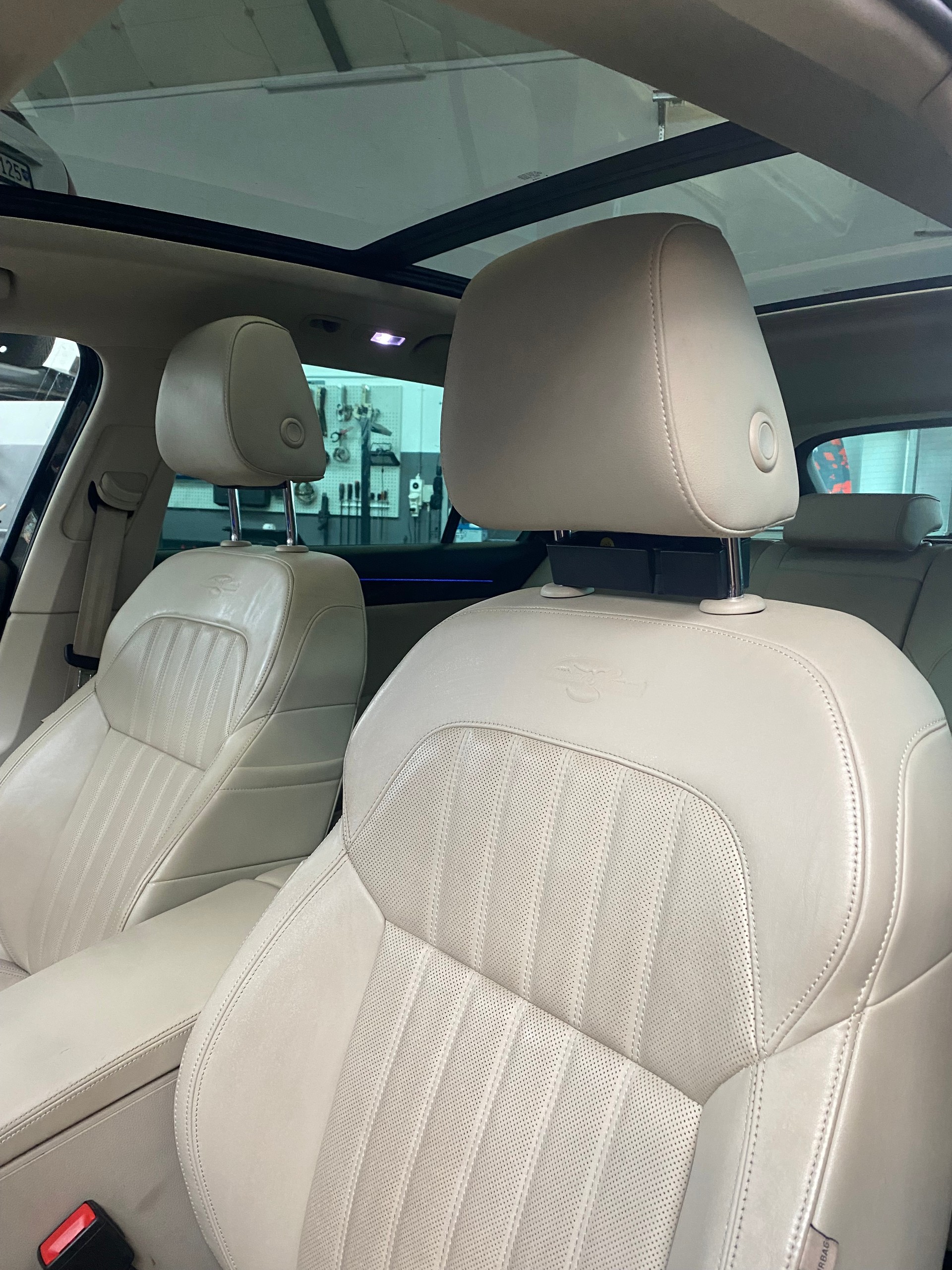 SKODA Superb Combi 2.0 TDi L&K 4x4 DSG-image-13