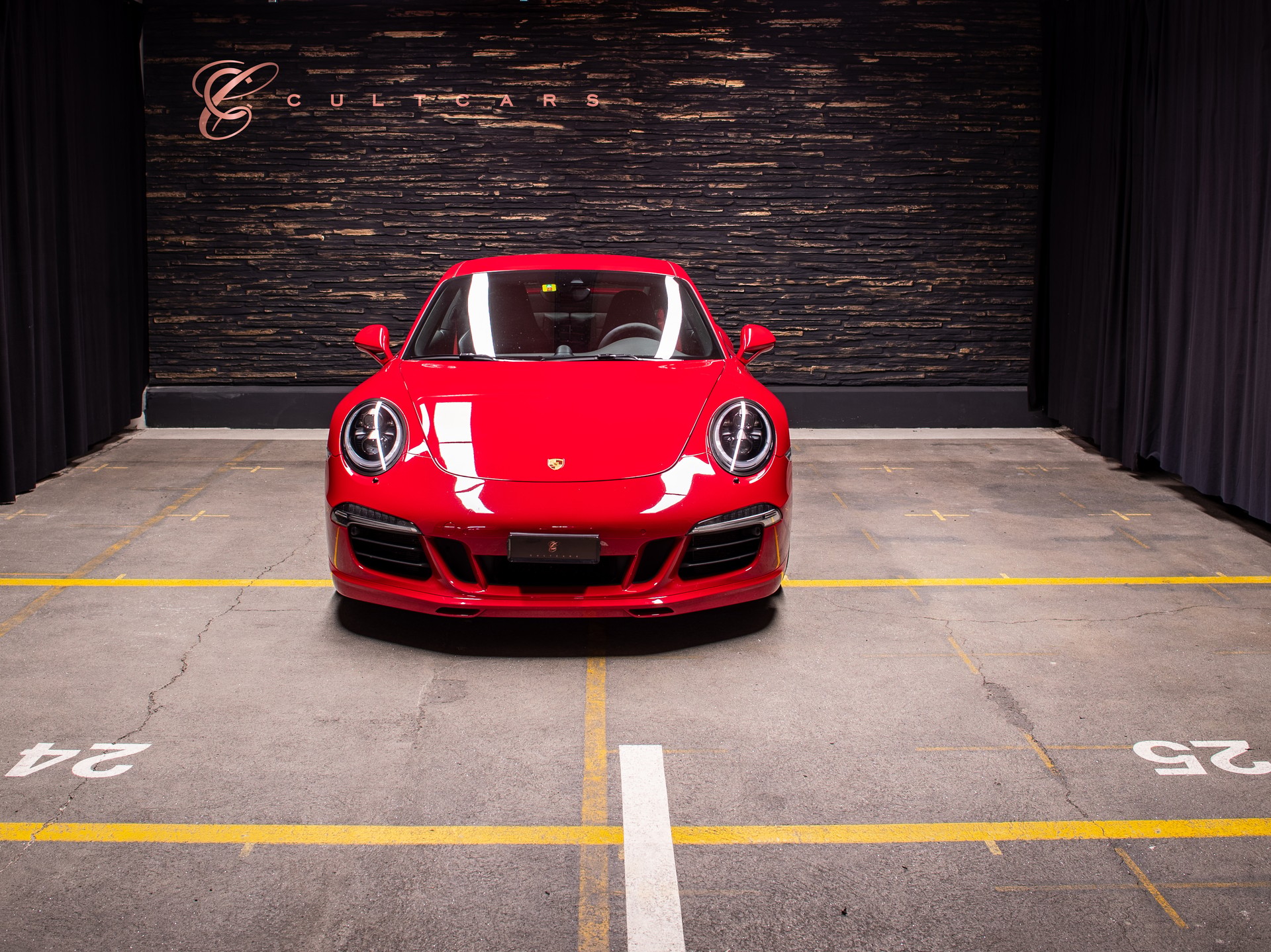 PORSCHE 911 Carrera GTS PDK-showroom-element-2