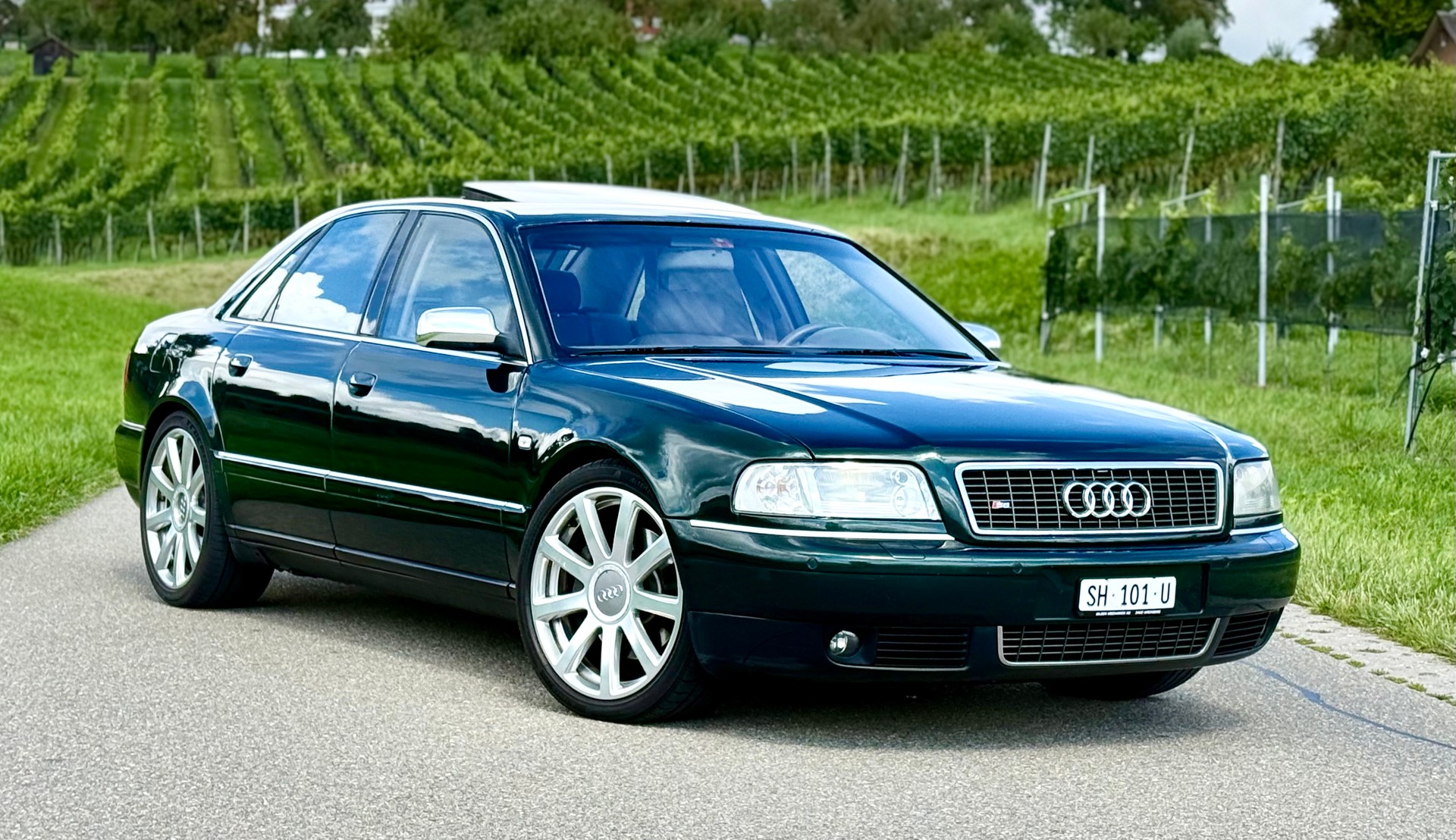 AUDI S8 4.2 quattro