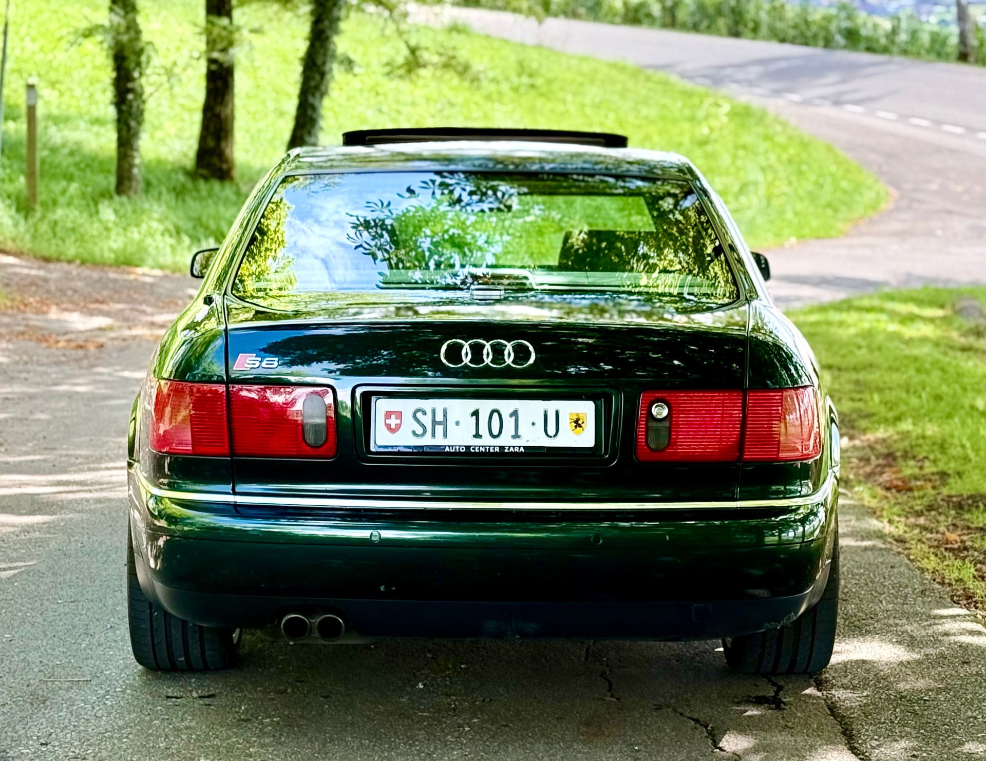 AUDI S8 4.2 quattro-image-13