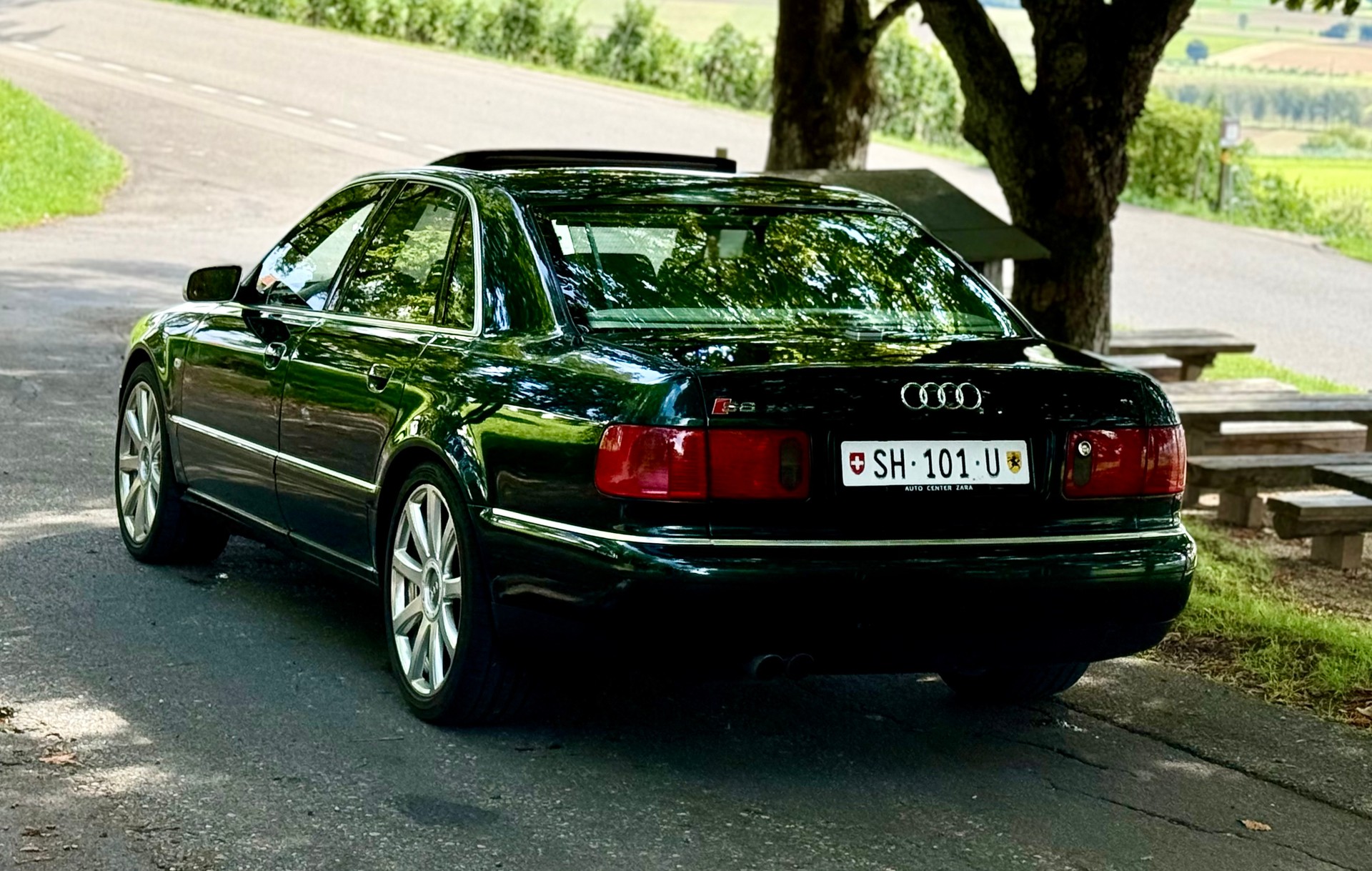 AUDI S8 4.2 quattro-image-10