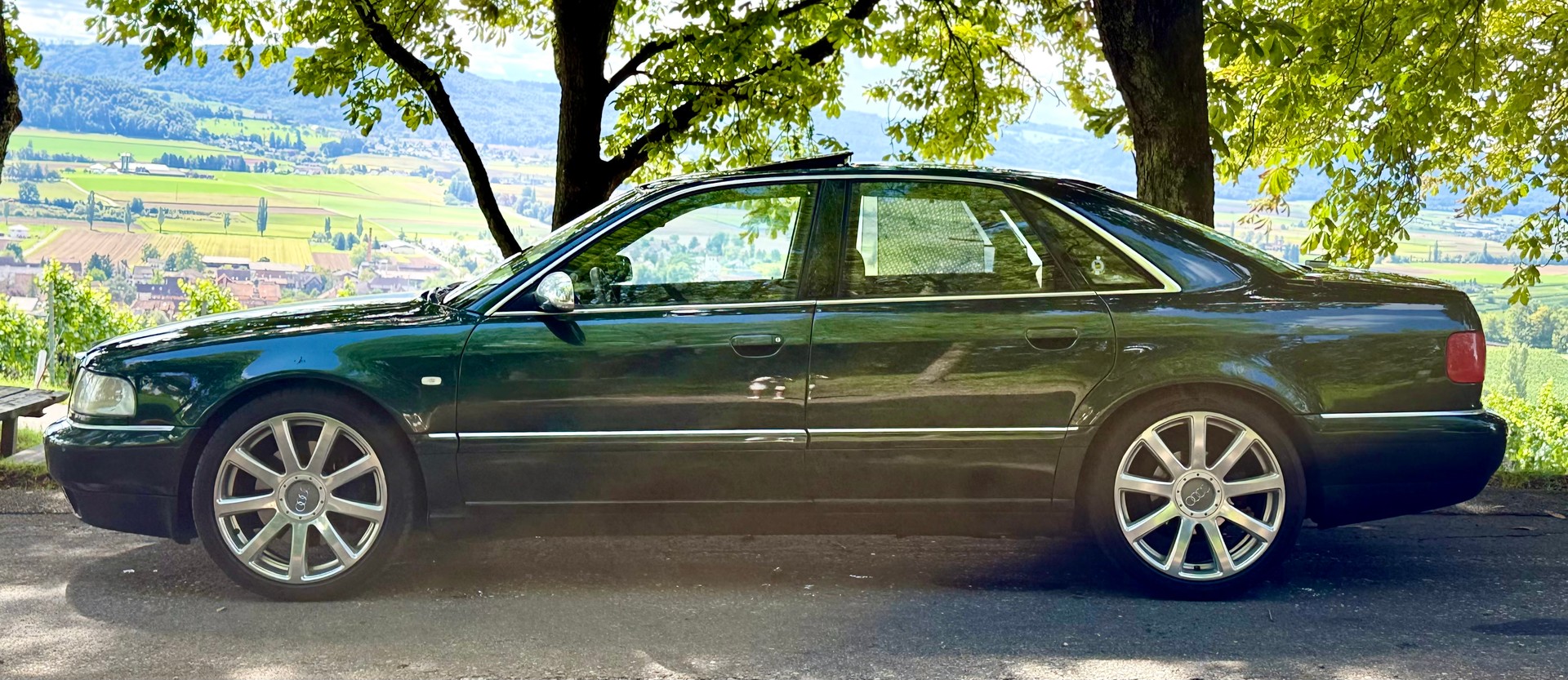 AUDI S8 4.2 quattro-image-9