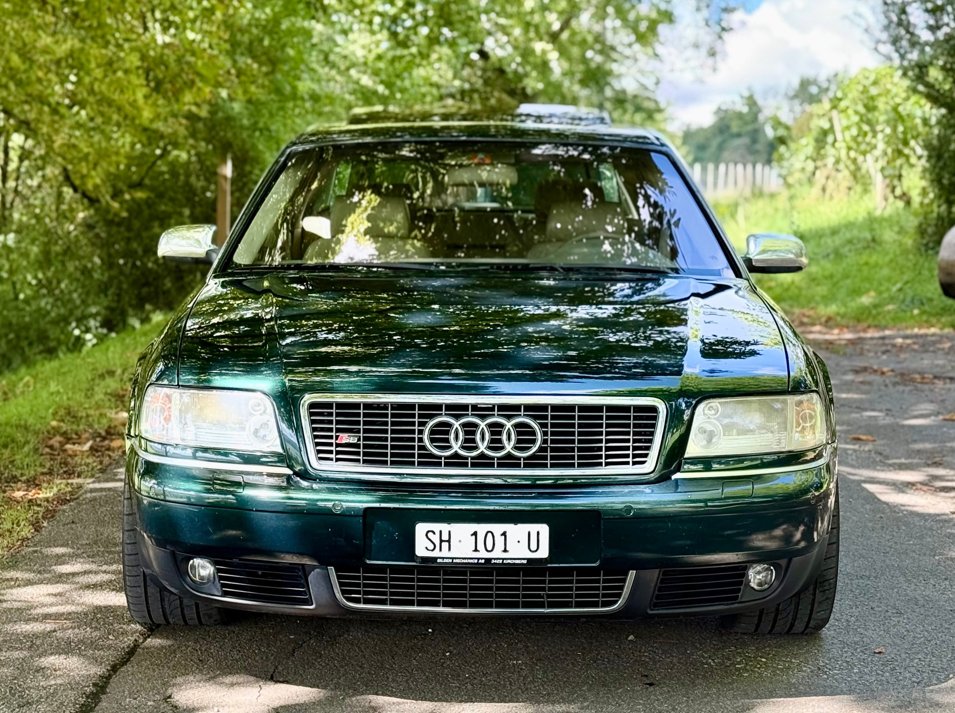 AUDI S8 4.2 quattro-image-8