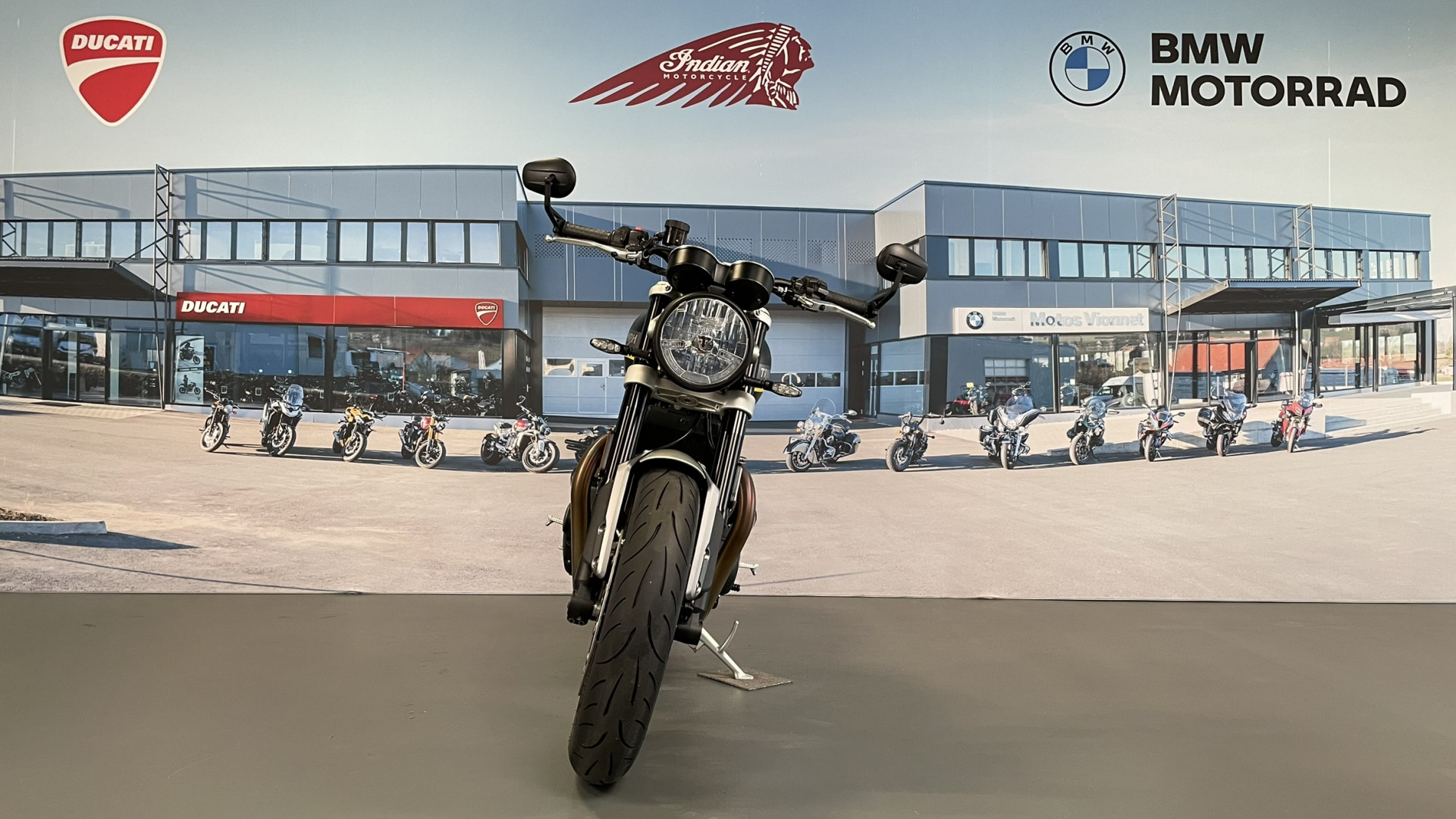 TRIUMPH Speed Twin 1200-image-1